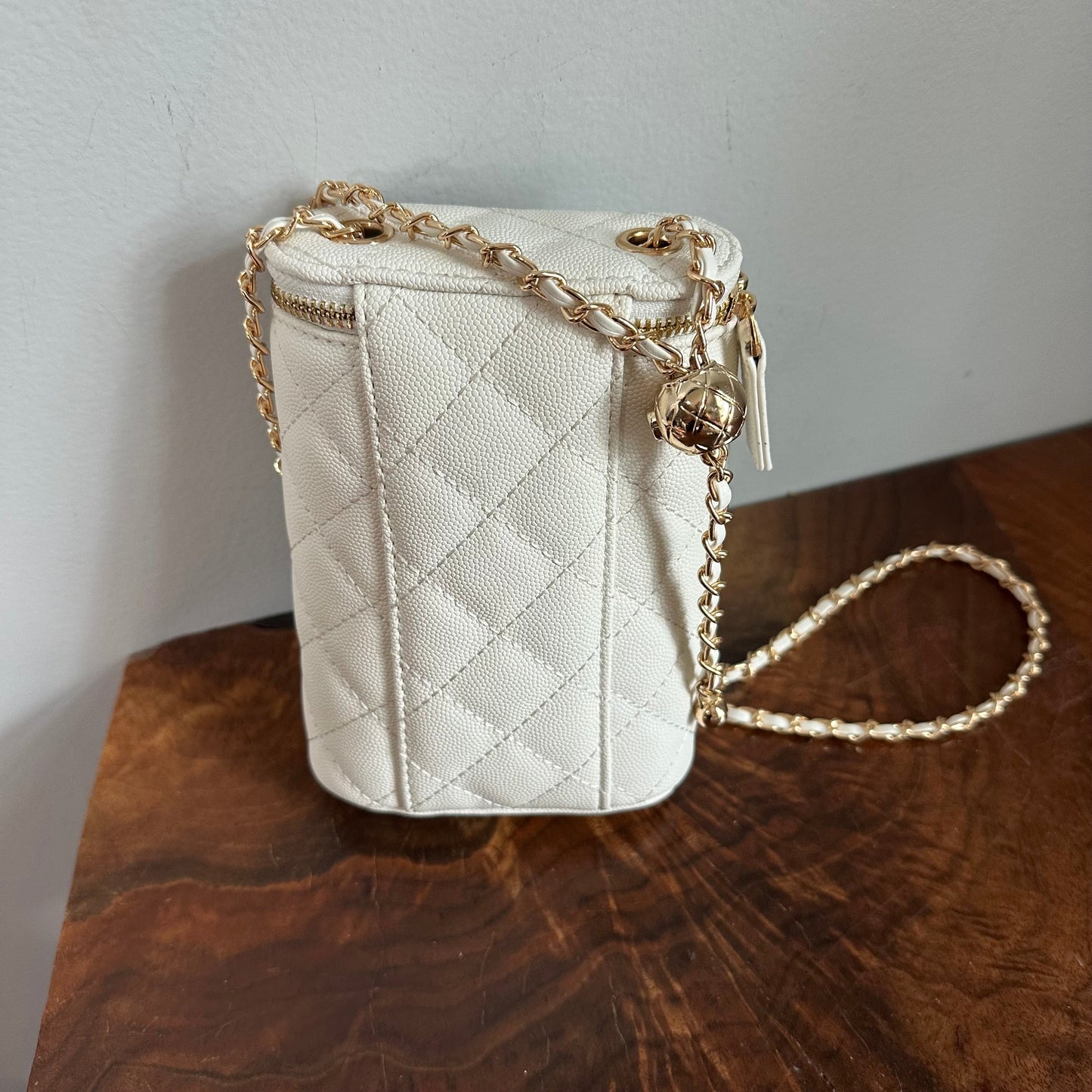Button Bag - Quilted White Phone Crossbody with Gucci GG Button