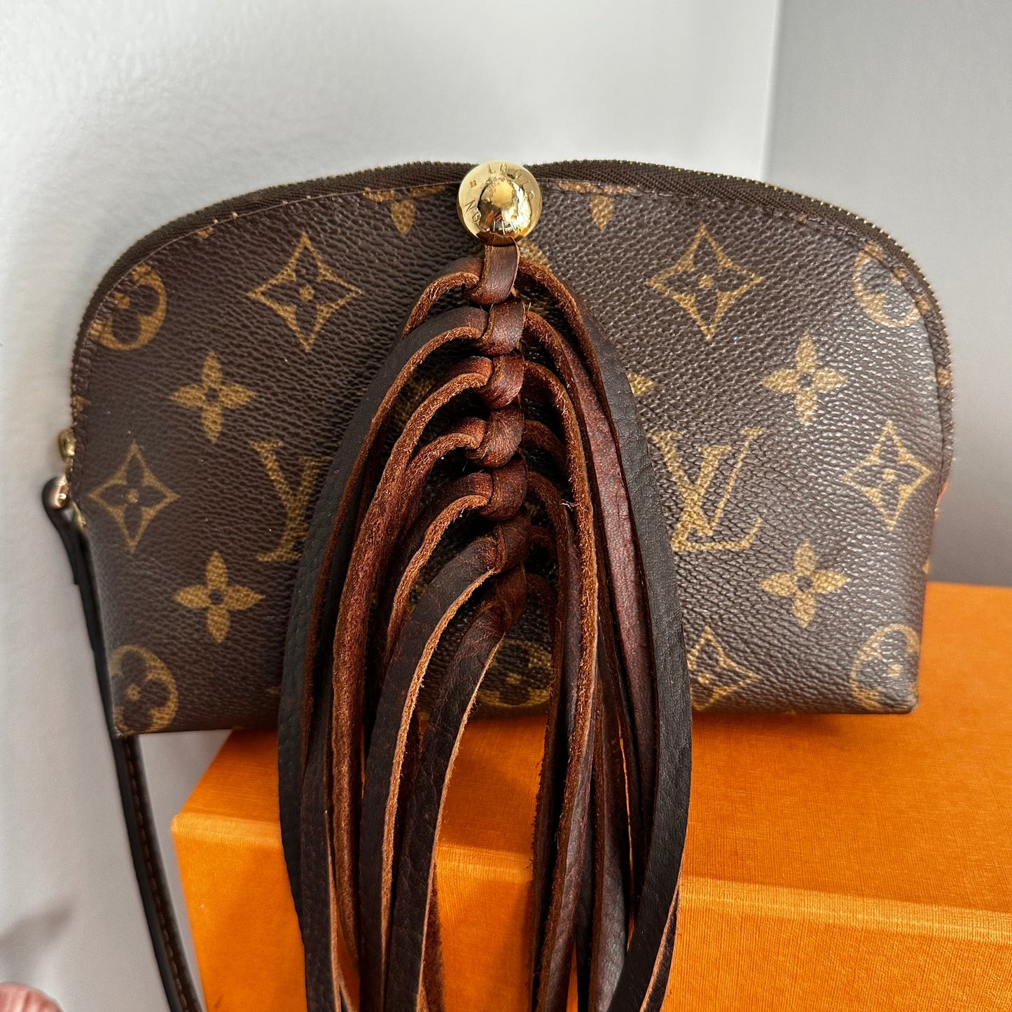 The Junco Crossbody Bag -Orvis bags Monogram in Dark Brown Fringe