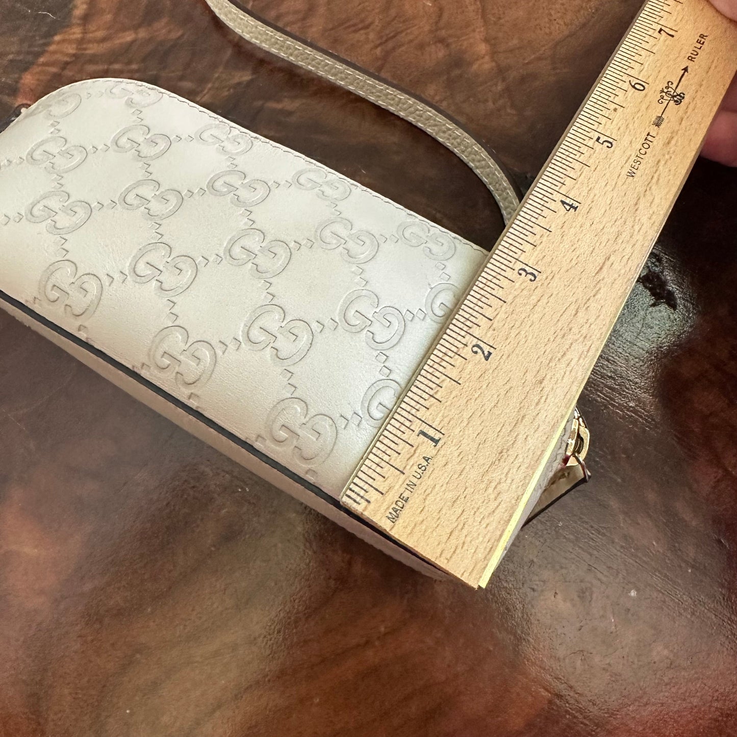 The Junco Crossbody -Orvis bags Guccisima Gucci in Light Taupe