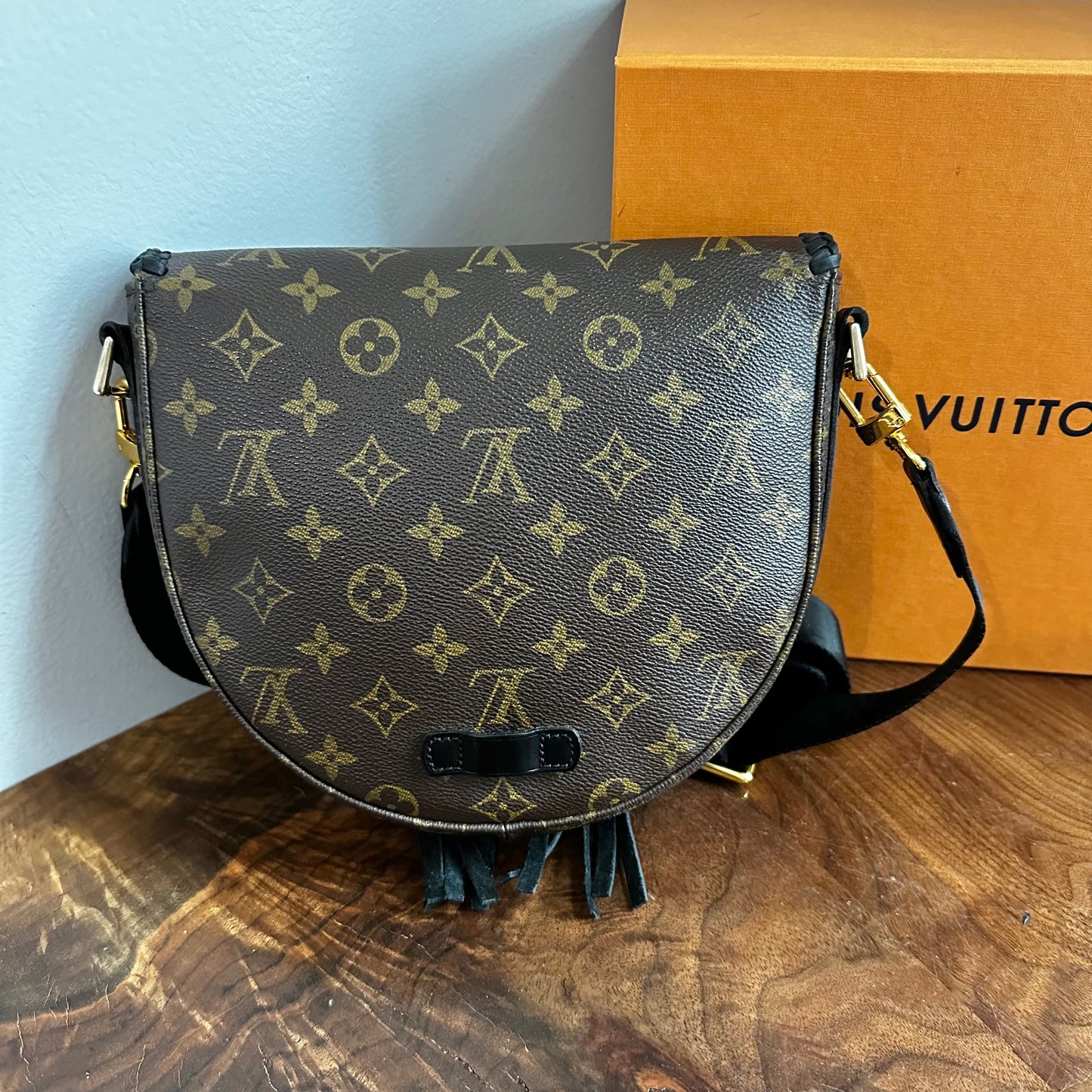 The Dove Crossbody -Orvis bags Monogram LV in Black