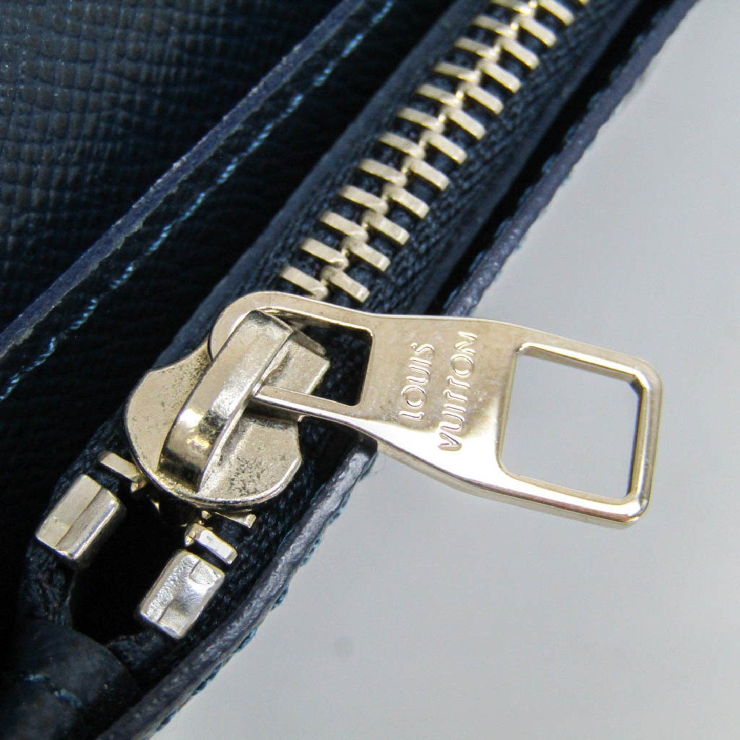 Louis Vuitton Portefeuille Brazza Navy Leather Wallet