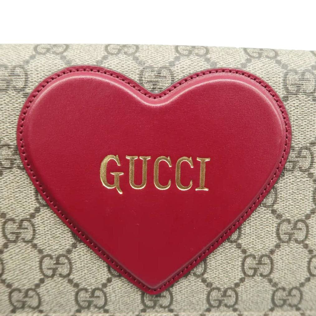Gucci Heart Chain Wallet GG Supreme Monogram Canvas Crossbody Bag Beige