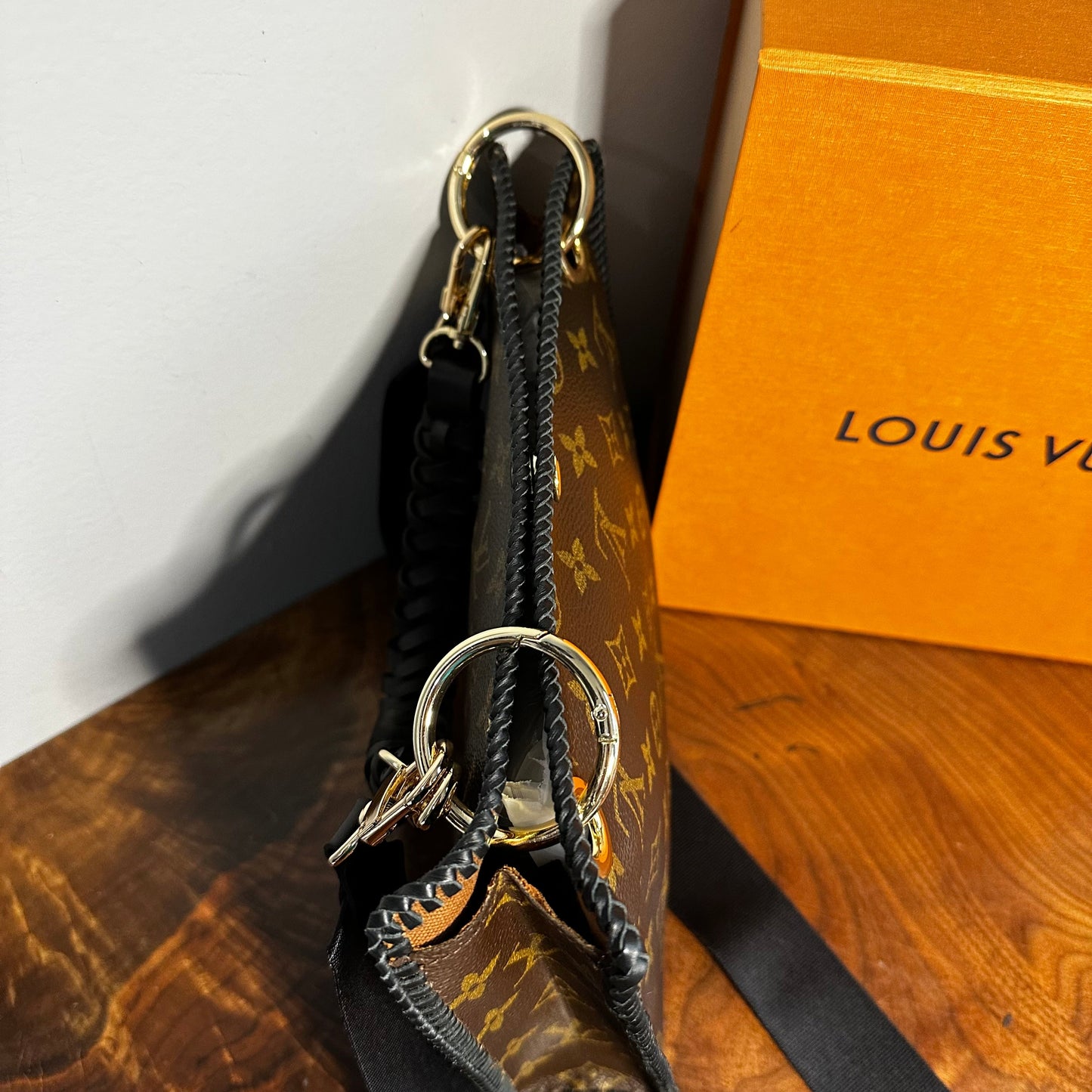 The Swan Crossbody -Orvis bags Monogram in Black