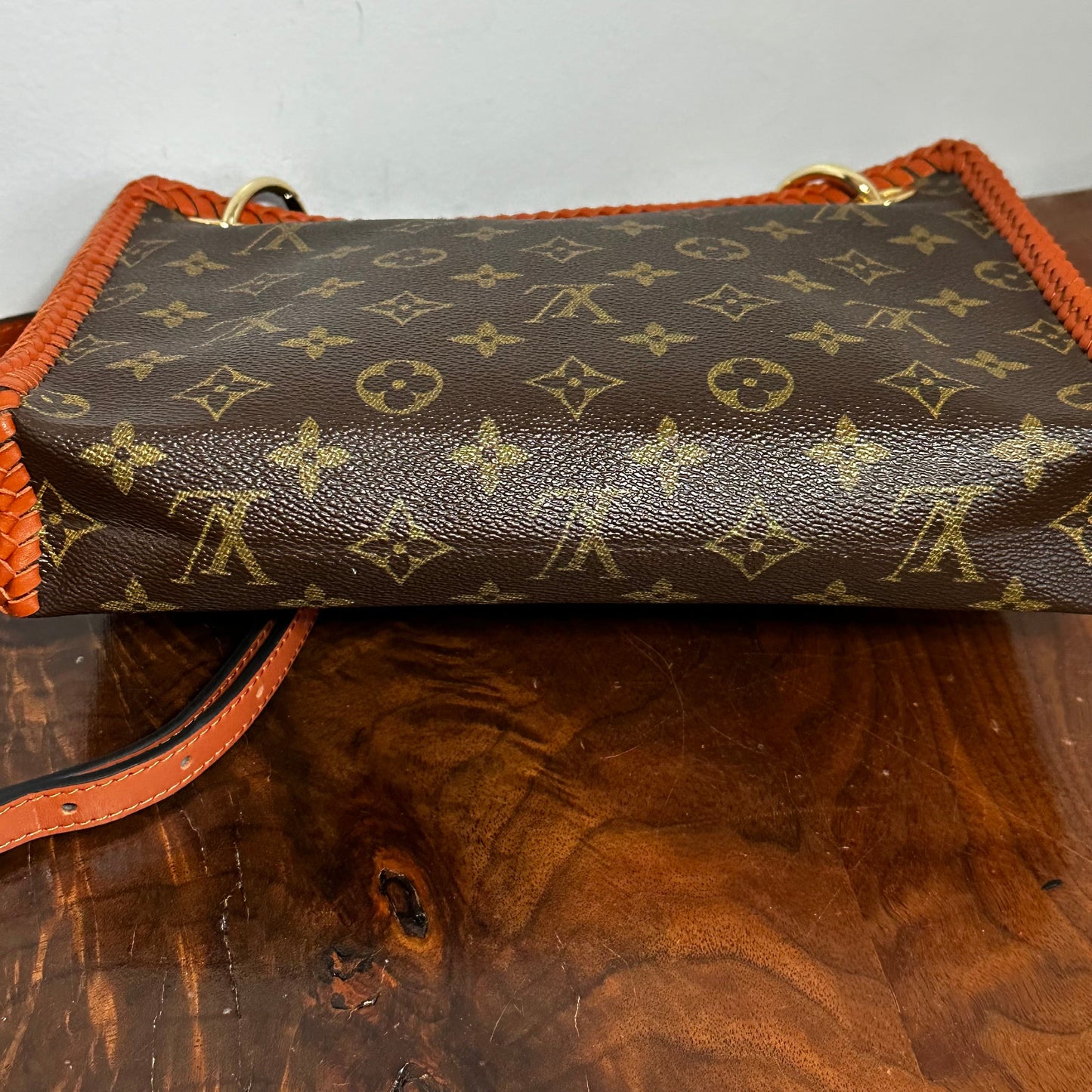 The Swan Crossbody -Orvis bags LV Monogram in Whiskey