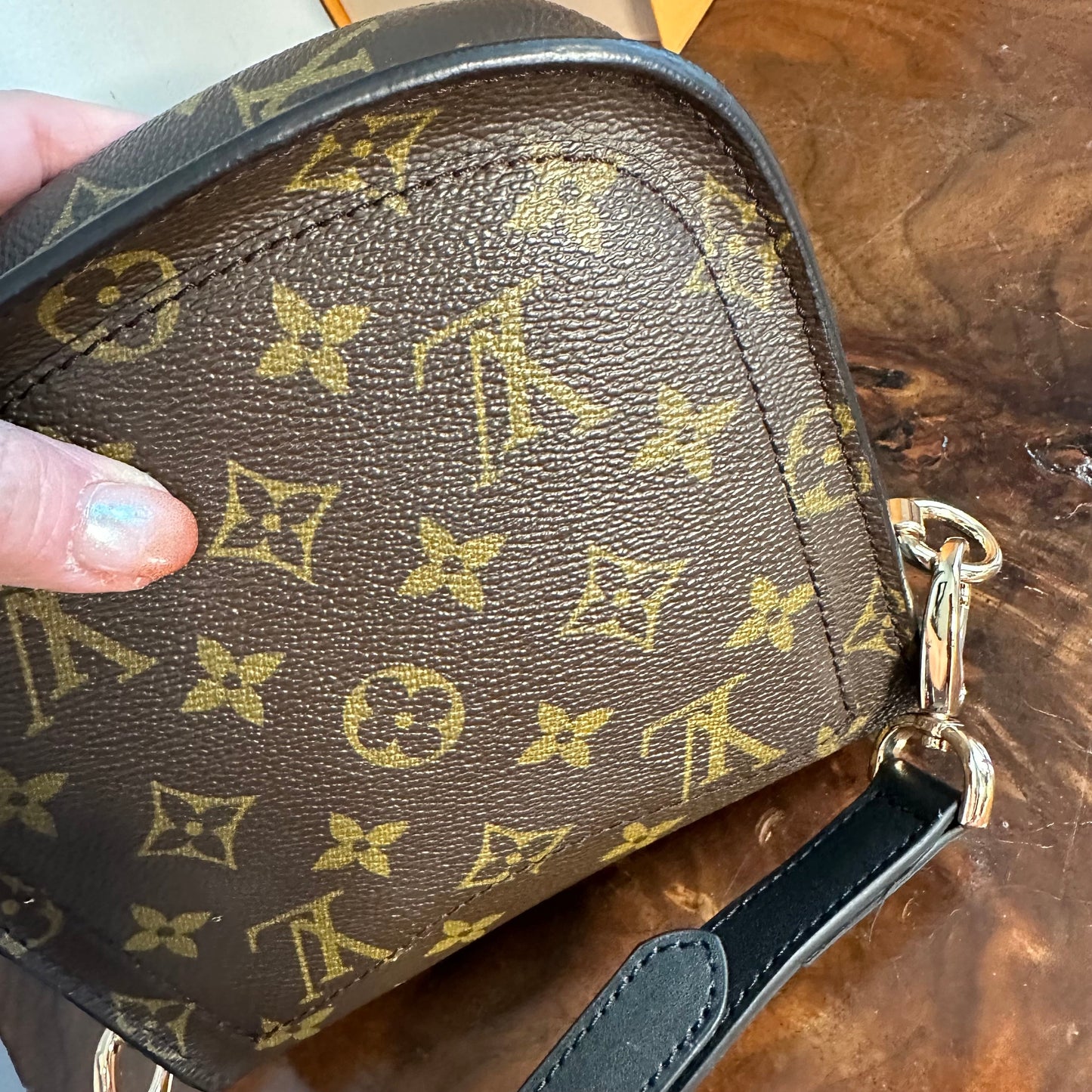 The Swift Crossbody -Orvis bags Monogram LV in Black