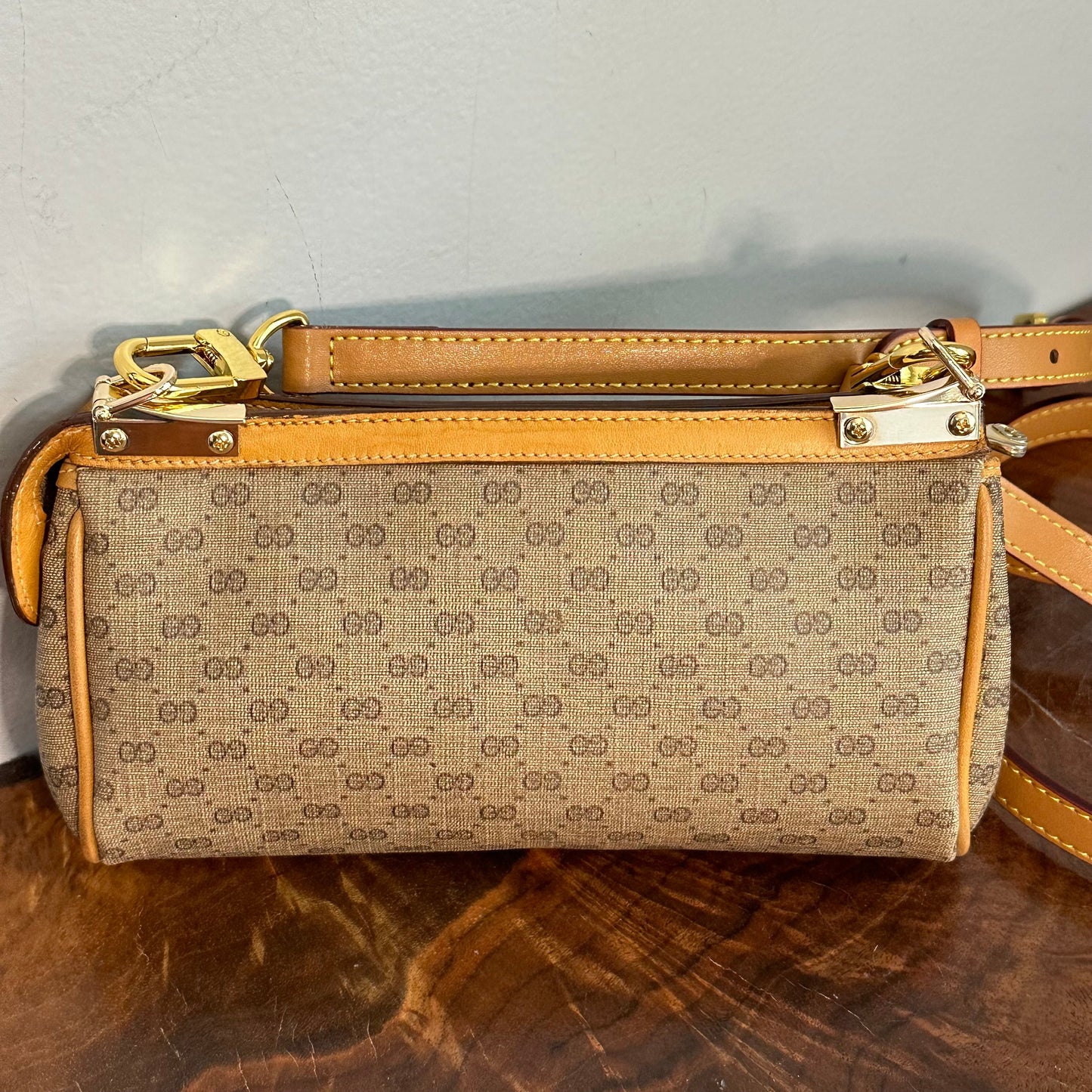 The Junco Crossbody -Orvis bags Micro GG Gucci Bag