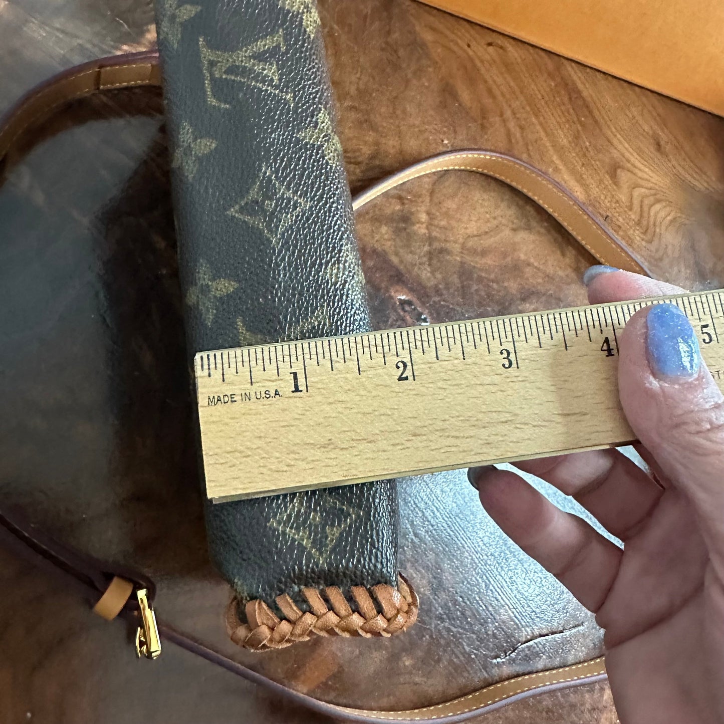 The Cygnet Crossbody -Orvis bags LV Monogram in Vachetta