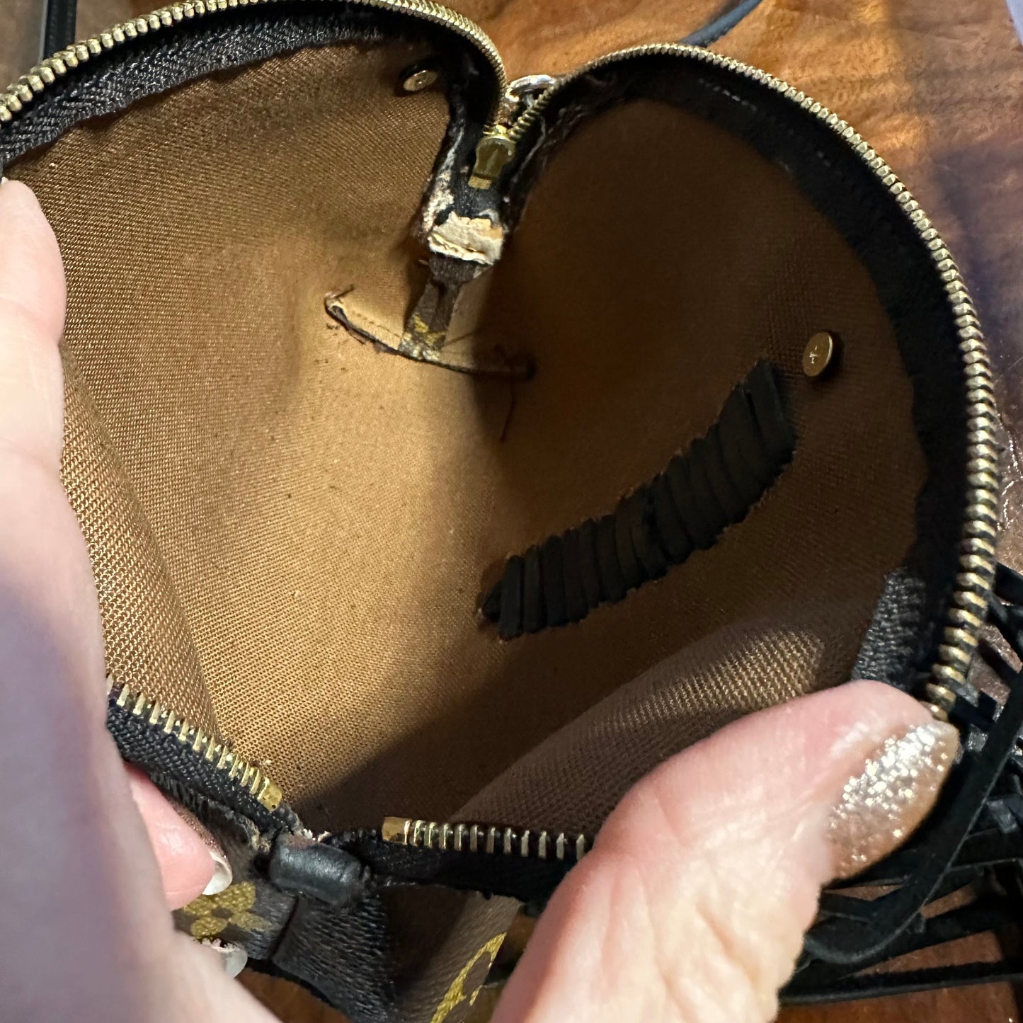 The Junco Crossbody -Orvis bags Monogram in Black Fringe