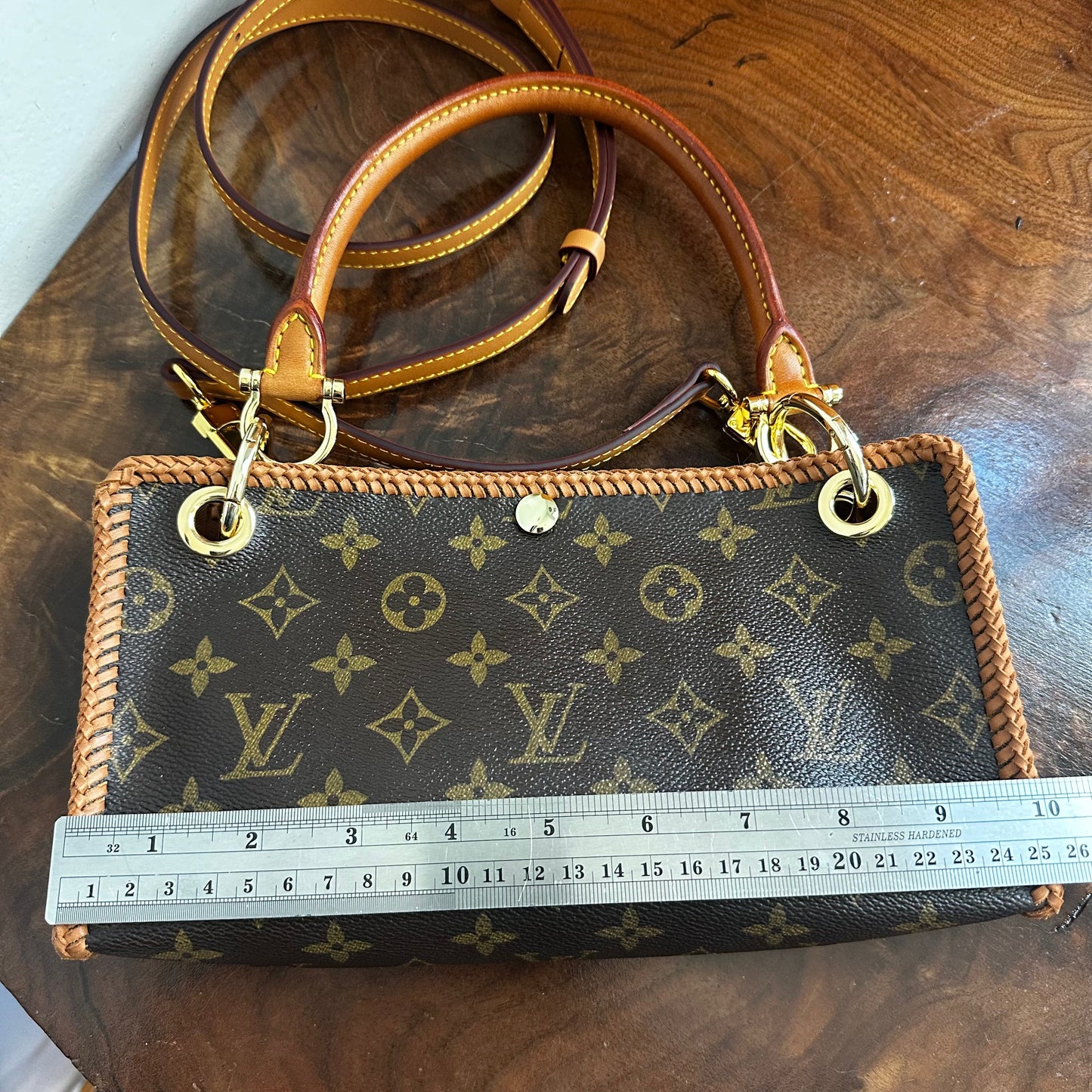 The Short Swan -Orvis bags Monogram in Vachetta Crossbody - 2 Straps!