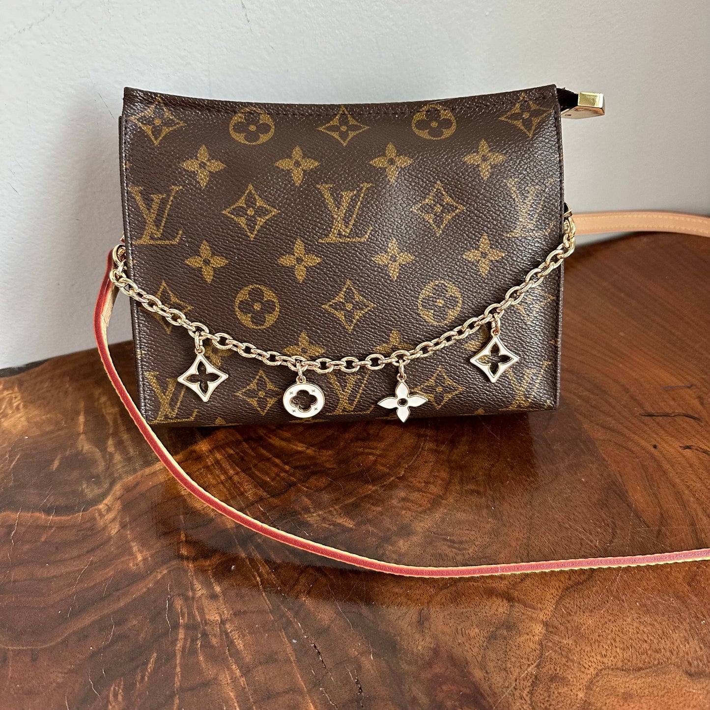 The Cygnet Crossbody -Orvis bags Monogram in Vachetta