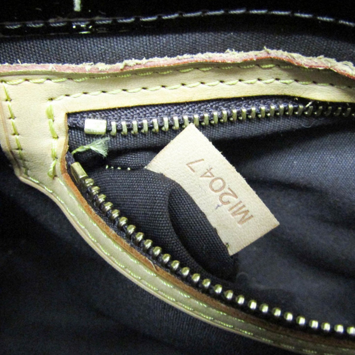 Louis Vuitton Reade Red Canvas Handbag