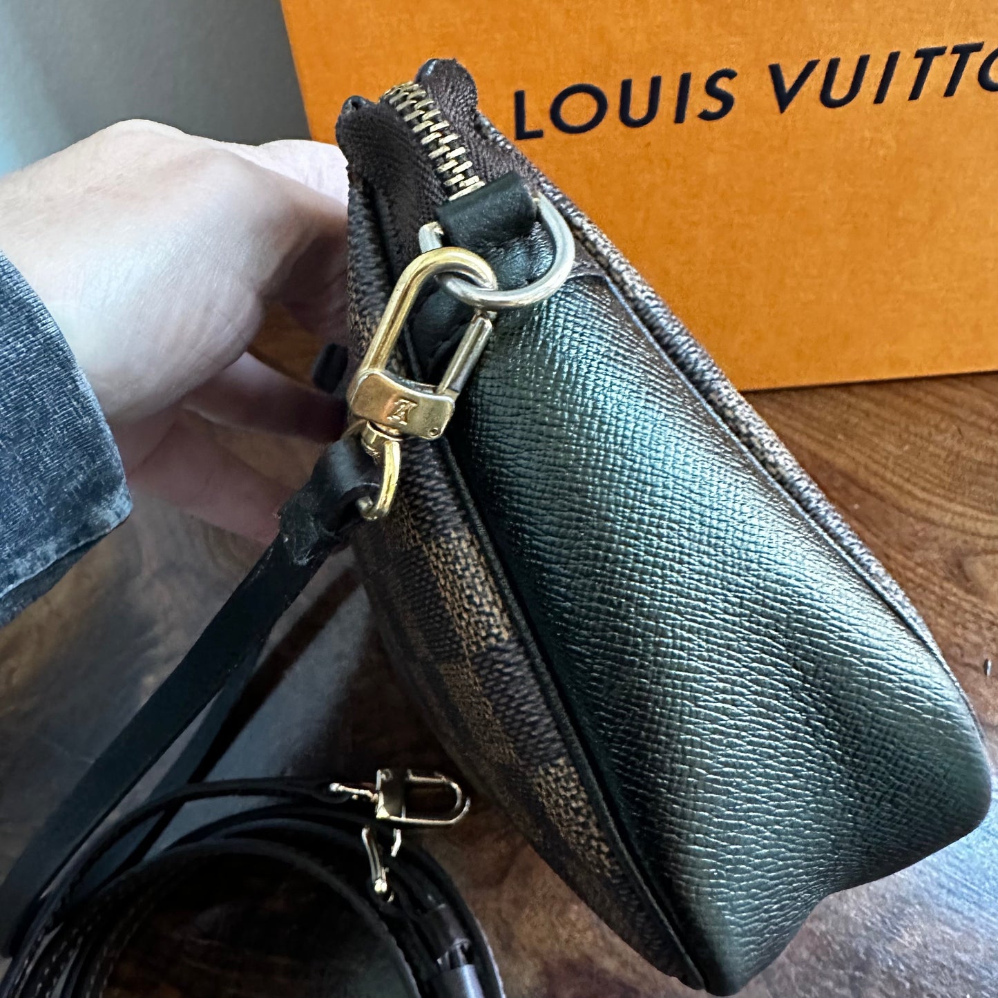 The Junco Crossbody Bag -Orvis bags LV in Damier Ebene
