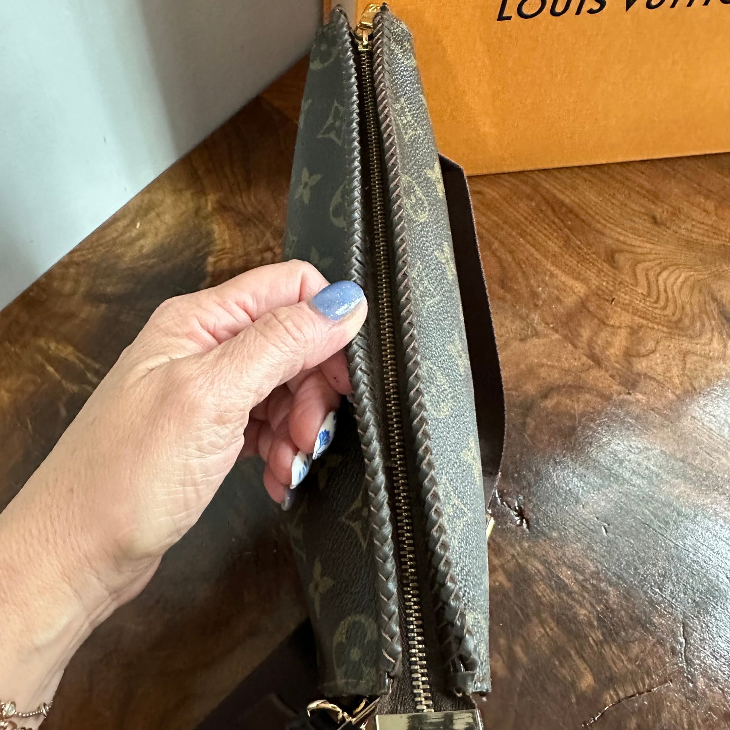 The Swan Crossbody -Orvis bags Monogram in Brown