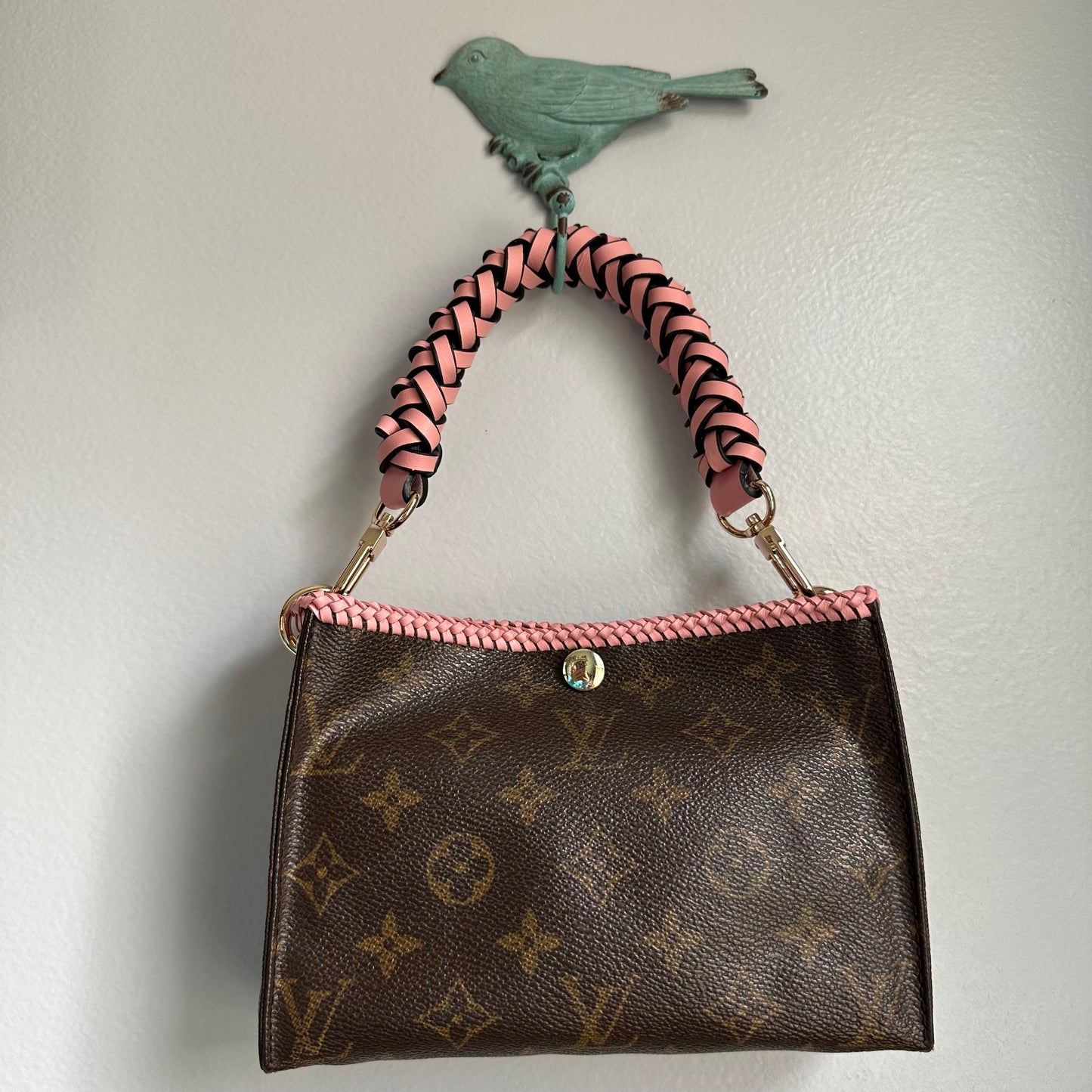 The Cygnet Crossbody Handbag -Orvis bags LV Monogram in Blush Pink