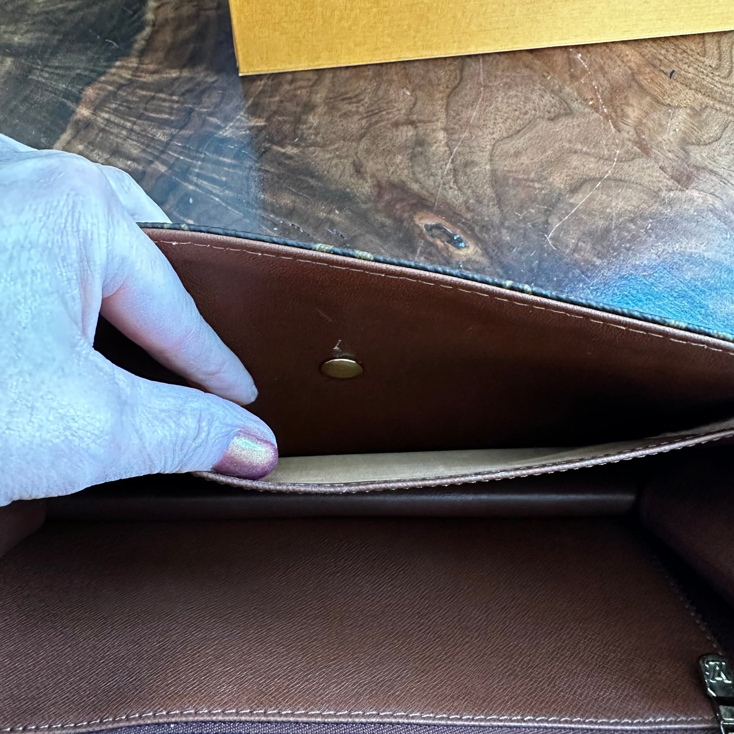 The Crane -Orvis bags Monogram LV Crossbody Bag in Black
