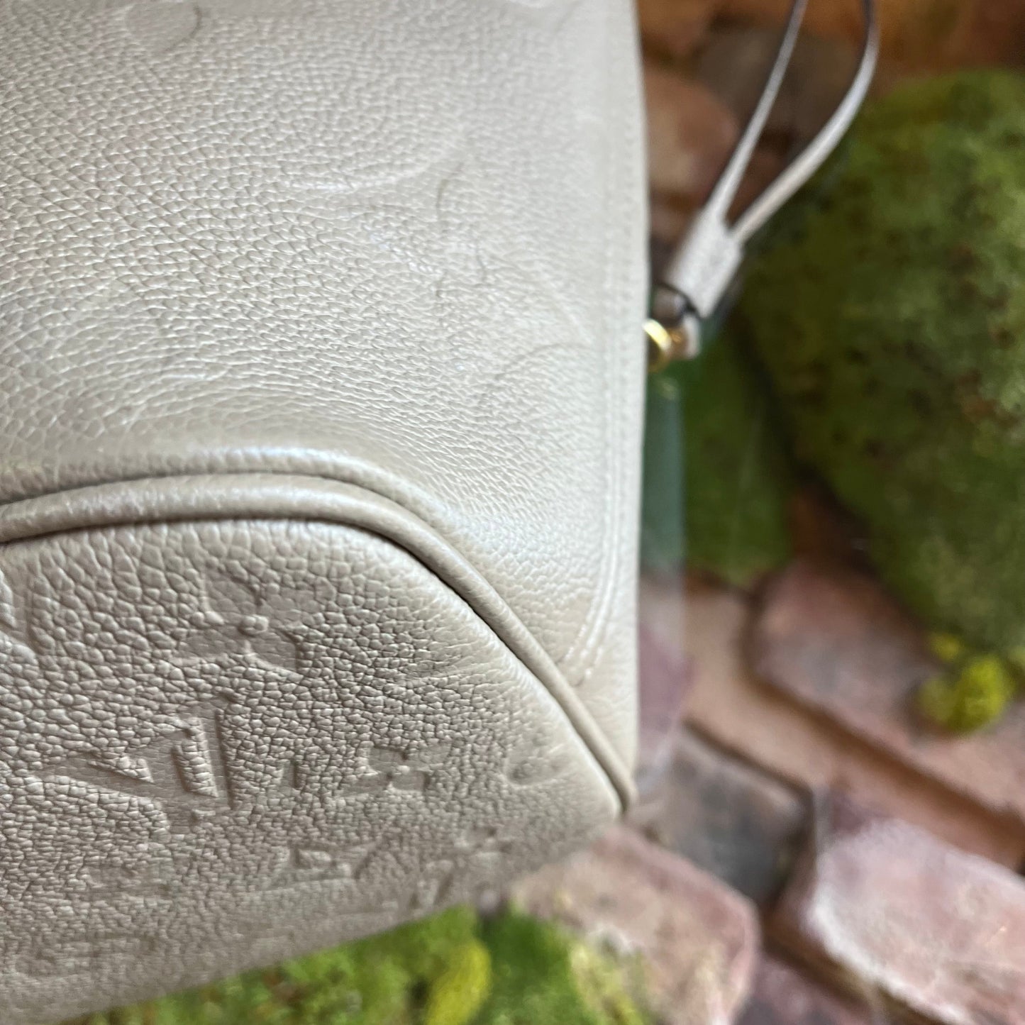 LOUIS VUITTON Neverfull MM Turtle Dove Large Monogram Empriente Leather