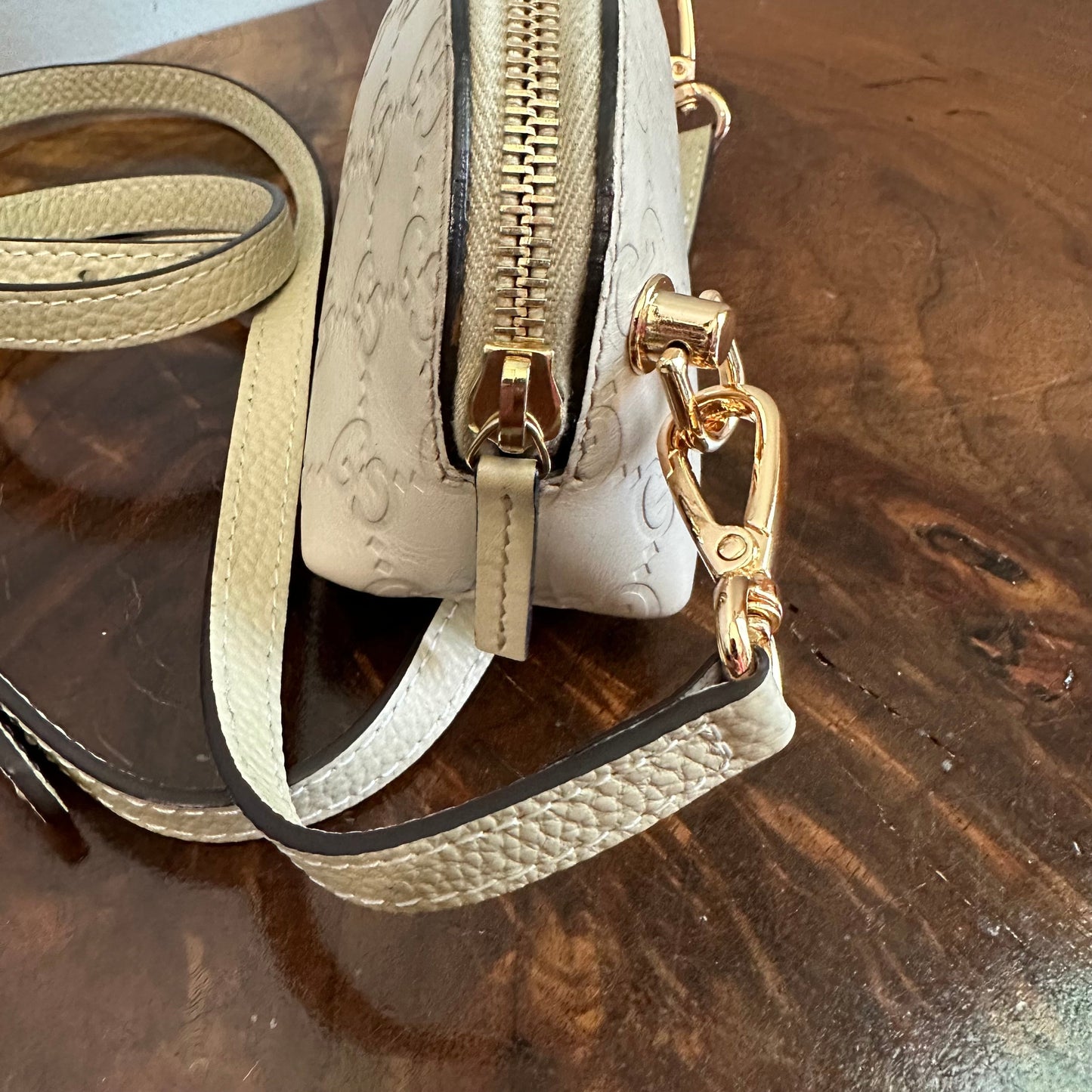 The Junco Crossbody -Orvis bags Guccisima Gucci in Light Taupe