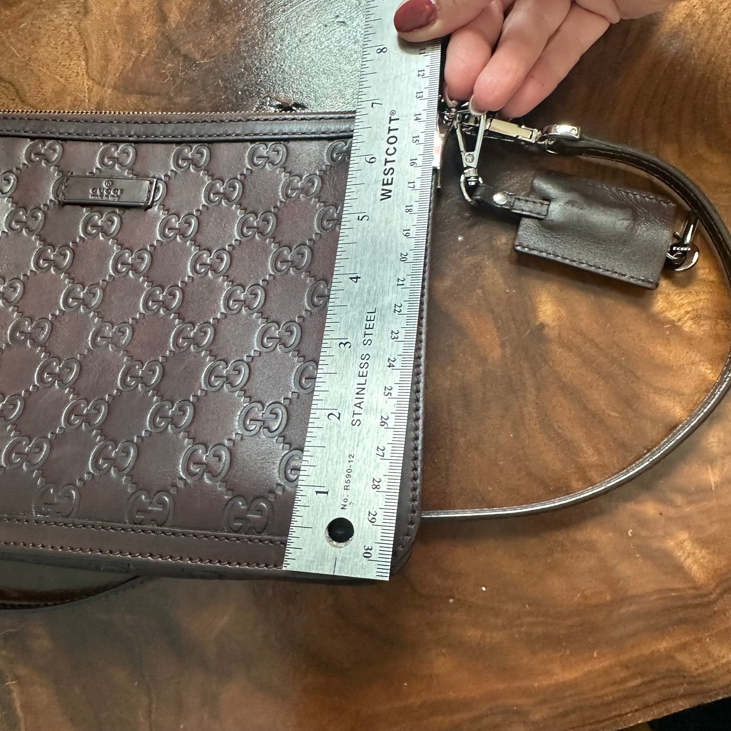 The Junco -Orvis bags Gucci Guccissima Crossbody Bag in Brown