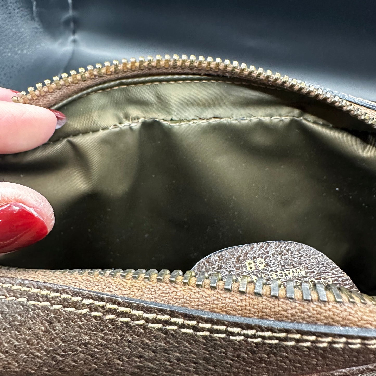 The Junco - BrownOrvis bags GG Crossbody