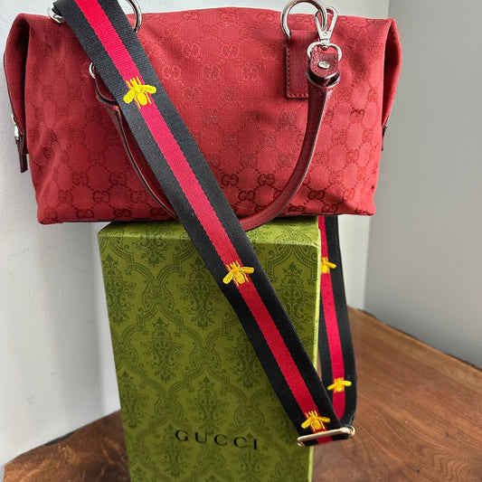 The Full Falcon Crossbody/Handbag - Orvis bags Gucci in Red Canvas