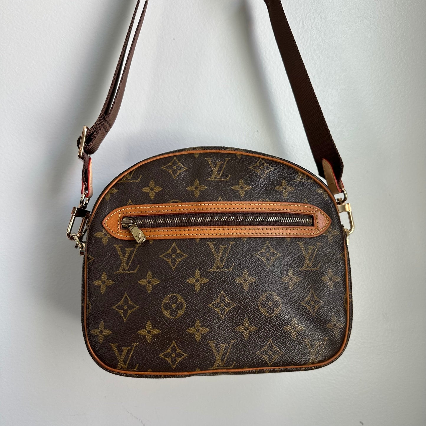 The Cockatiel Crossbody -Orvis bags LV Monogram