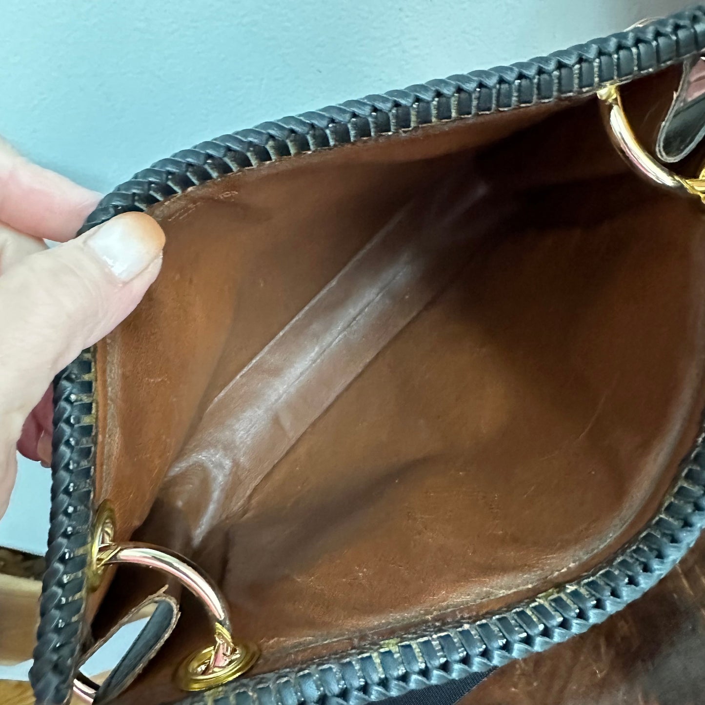 The Swan Crossbody -Orvis bags Monogram in Black