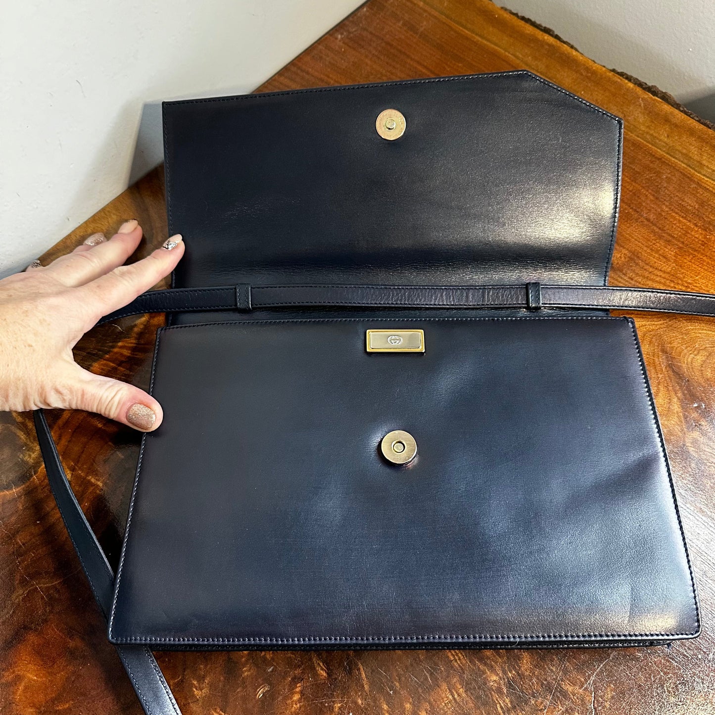 The Swan -Orvis bags Gucci GG Crossbody/Shoulder/Clutch Bag in Navy Leather