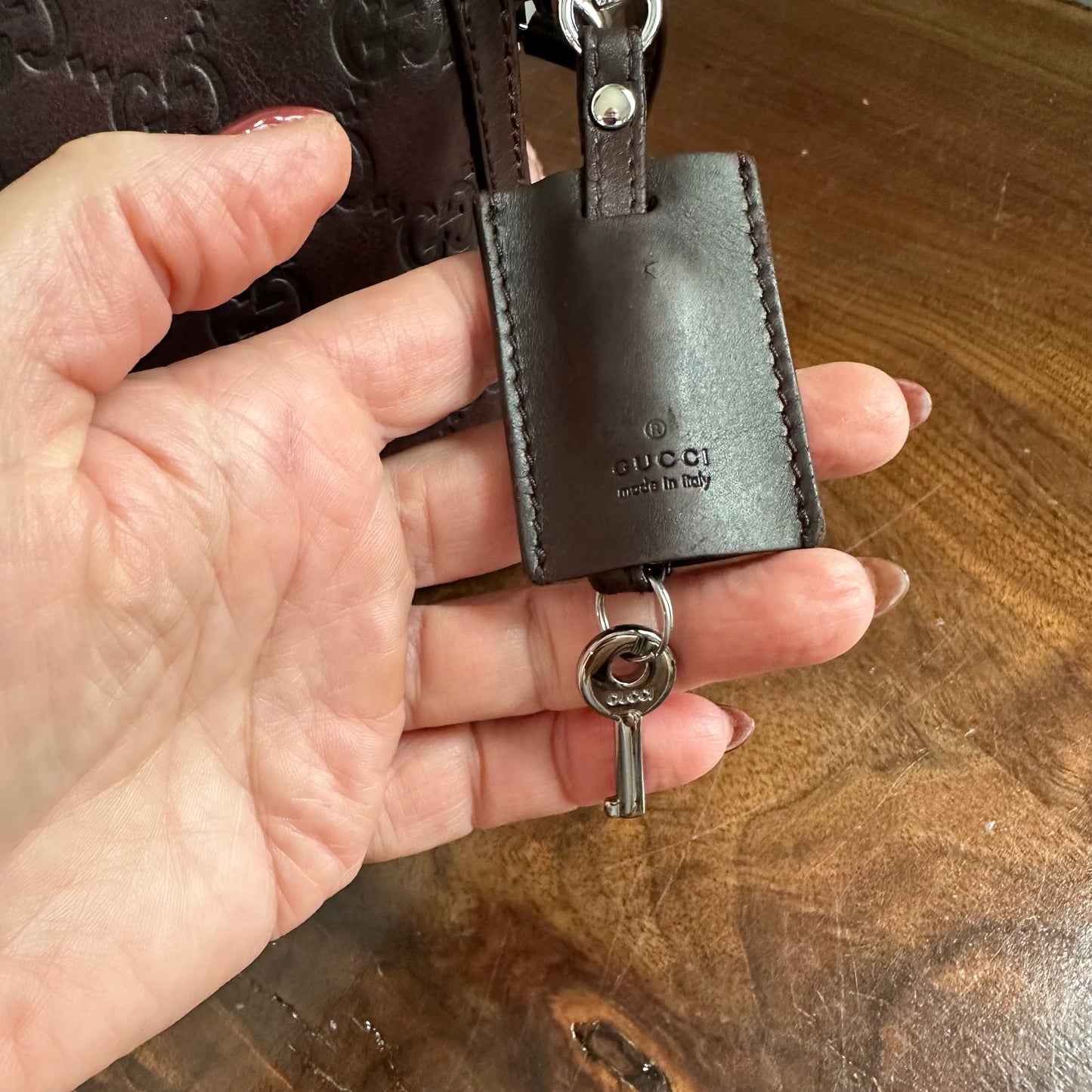 The Junco -Orvis bags Gucci Guccissima Crossbody Bag in Brown