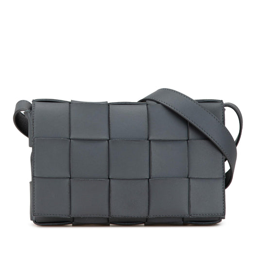 Bottega Veneta Calfskin Intrecciato Cassette Crossbody (SHG-QKpHOv)