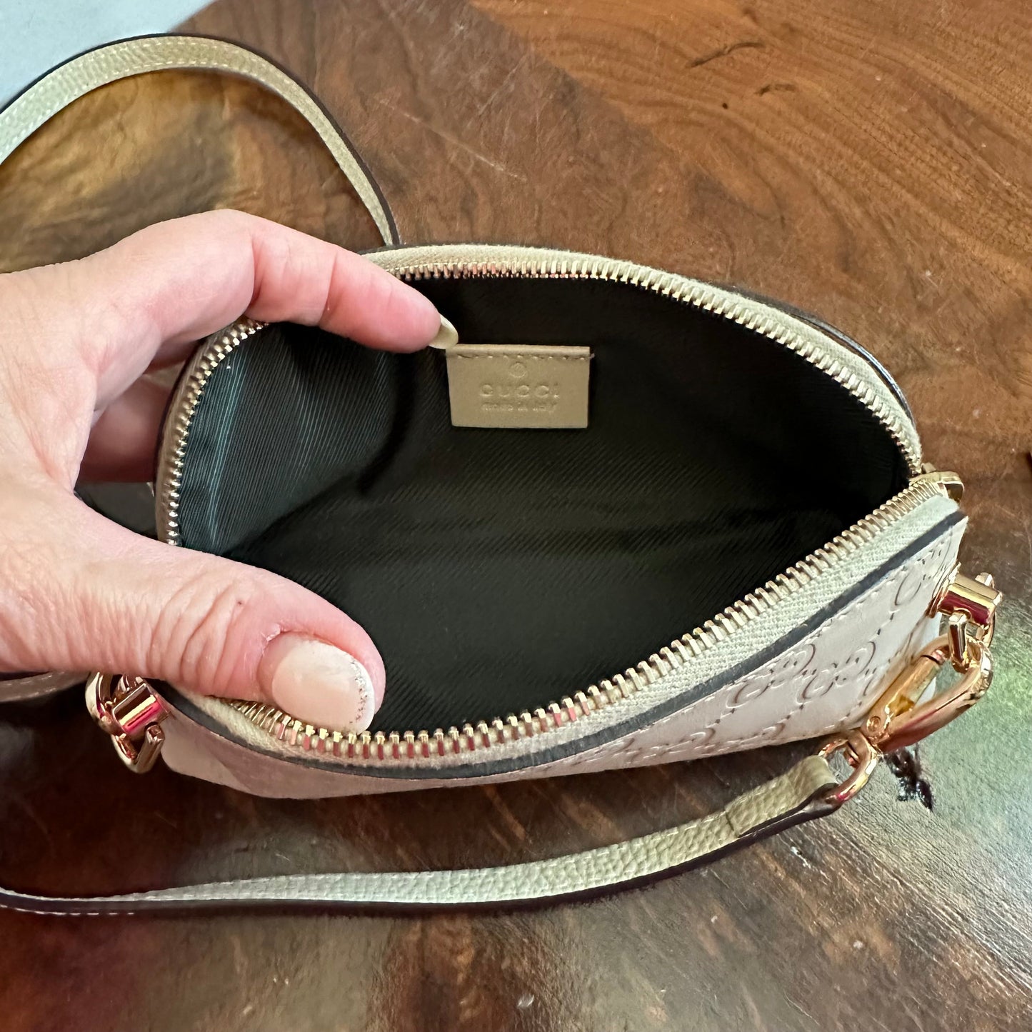 The Junco Crossbody -Orvis bags Guccisima Gucci in Light Taupe