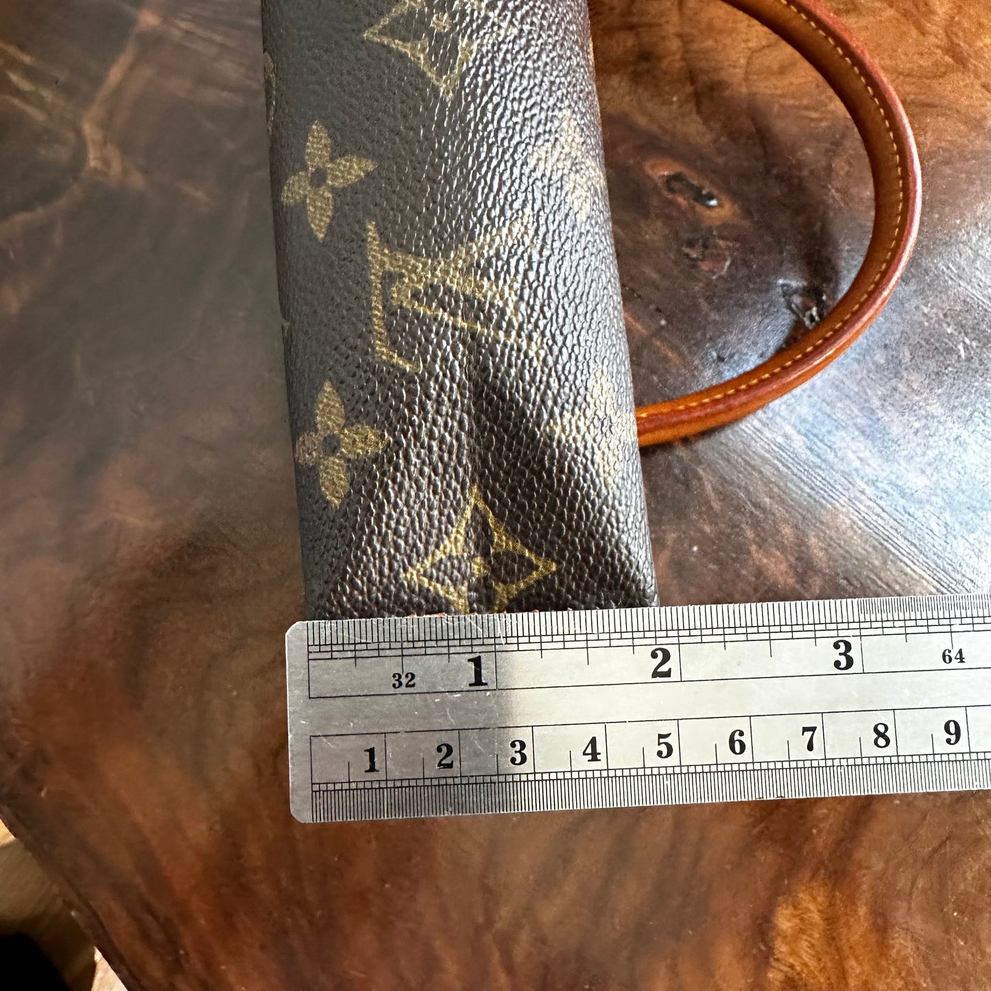 The Short Swan -Orvis bags Monogram in Vachetta Crossbody - 2 Straps!