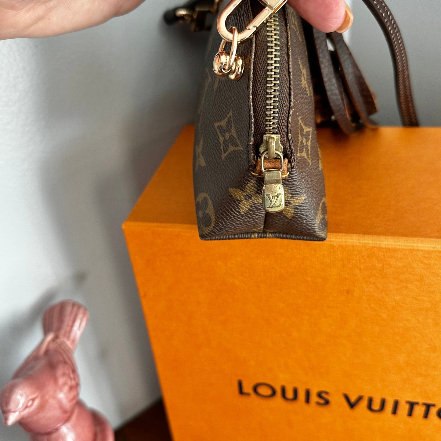 The Junco Crossbody Bag -Orvis bags Monogram in Dark Brown Fringe