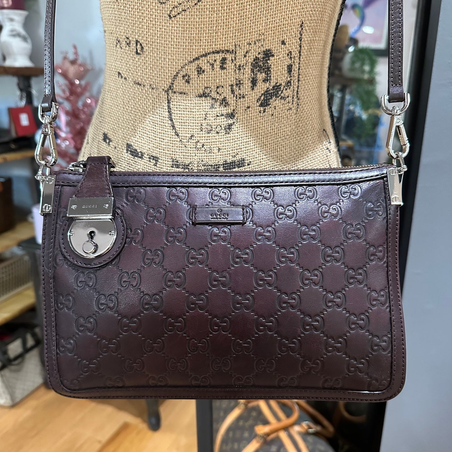The Junco -Orvis bags Gucci Guccissima Crossbody Bag in Brown