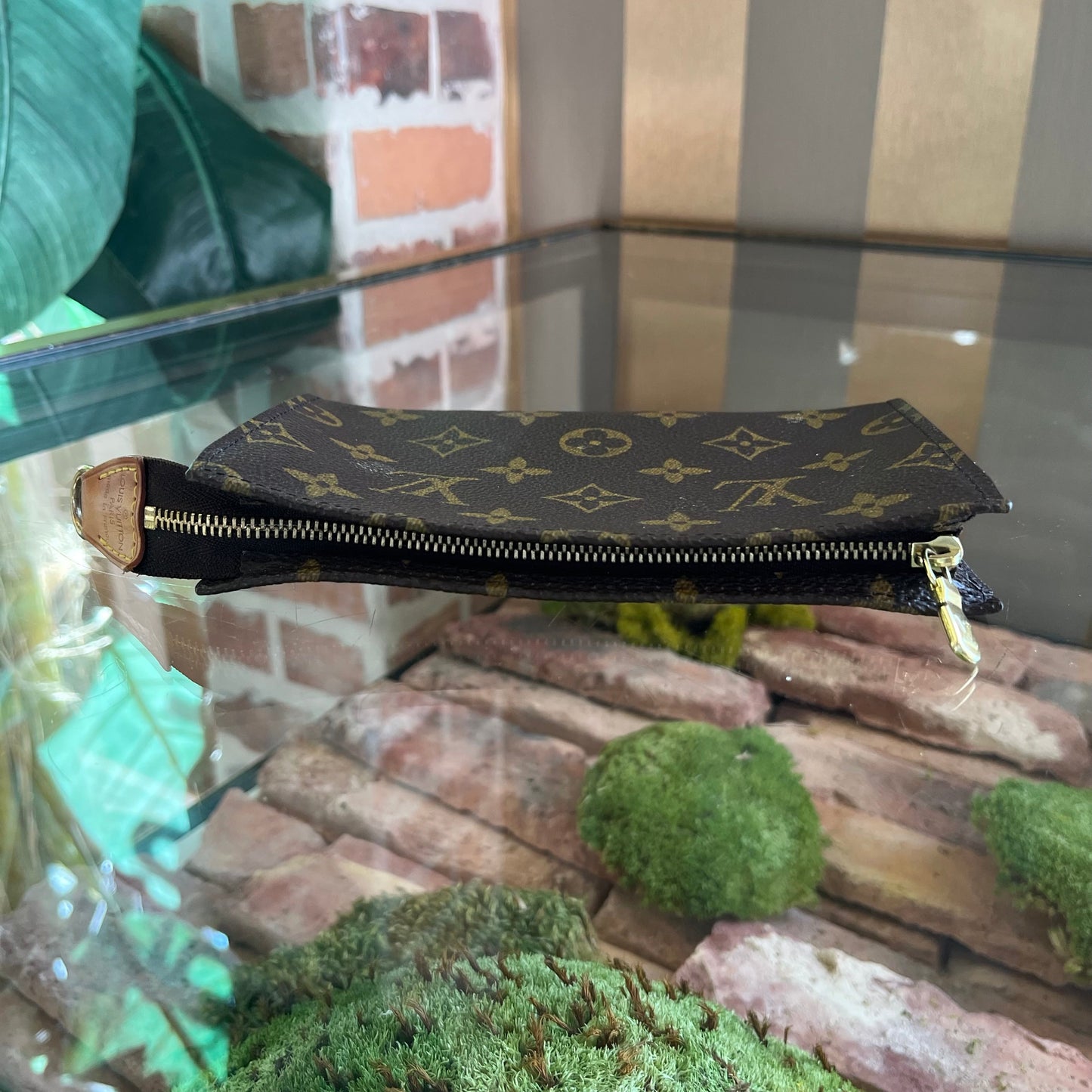 LOUIS VUITTON Vintage LV Monogram Petite Pouch