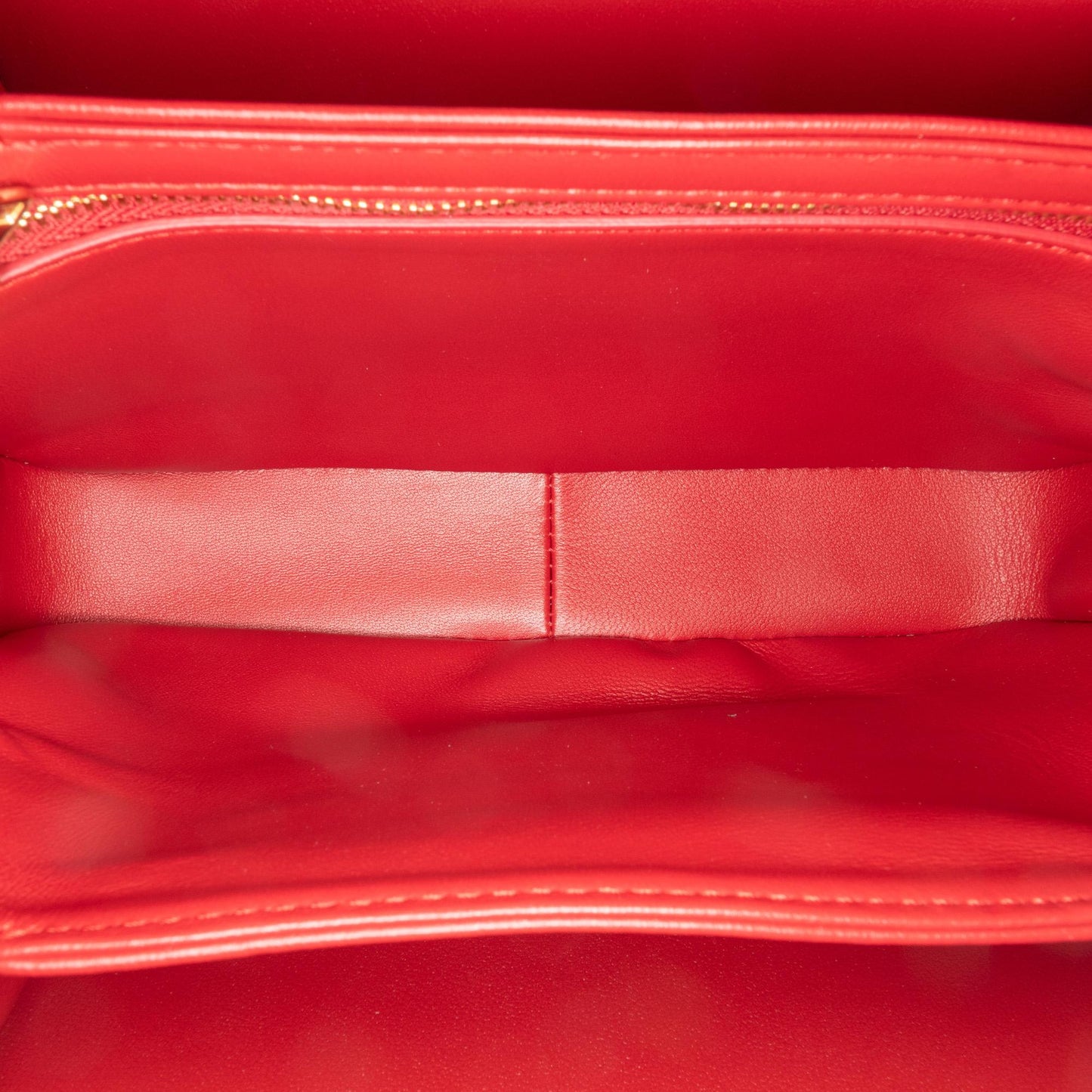 Celine Classique Shiny Calfskin Triomphe Crossbody (SHG-vZTV6A)