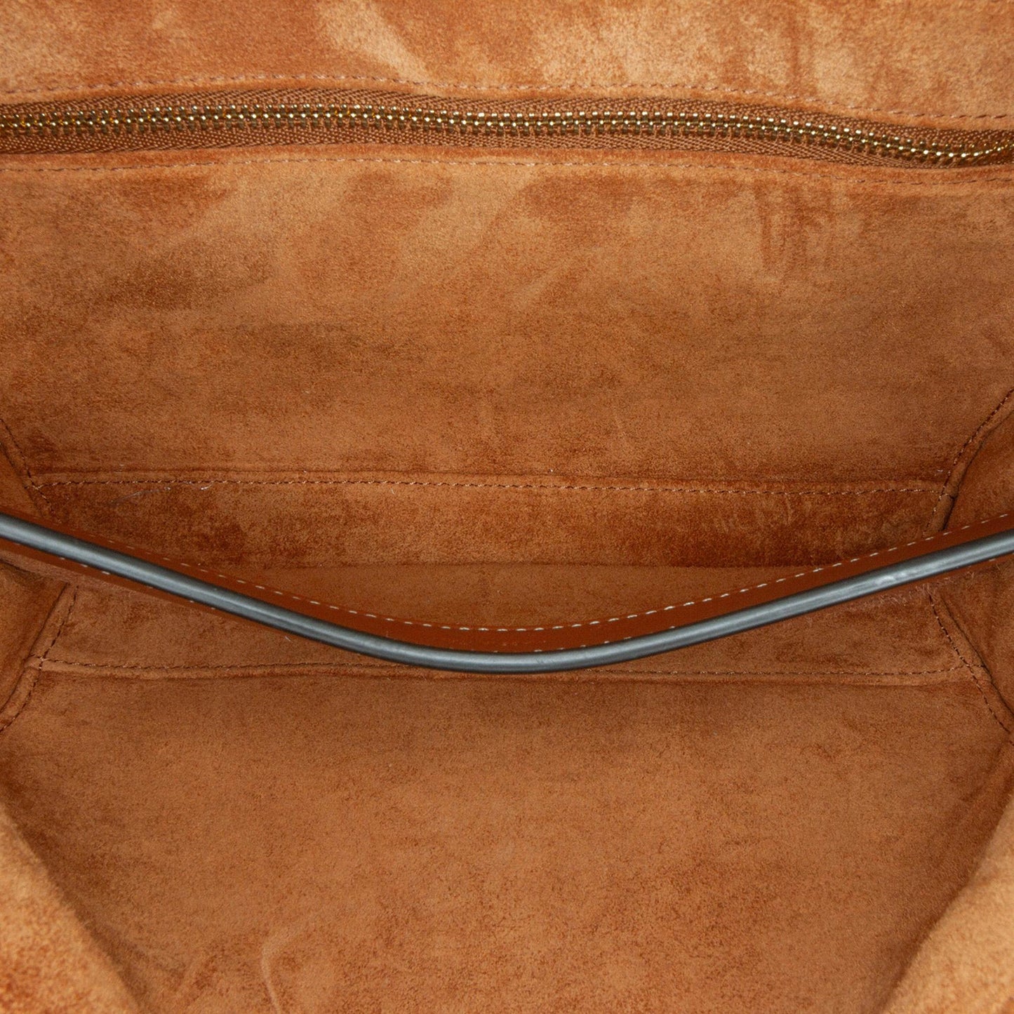 Celine Teen Smooth Calfskin Soft 16 Crossbody (SHG-4I5gKd)