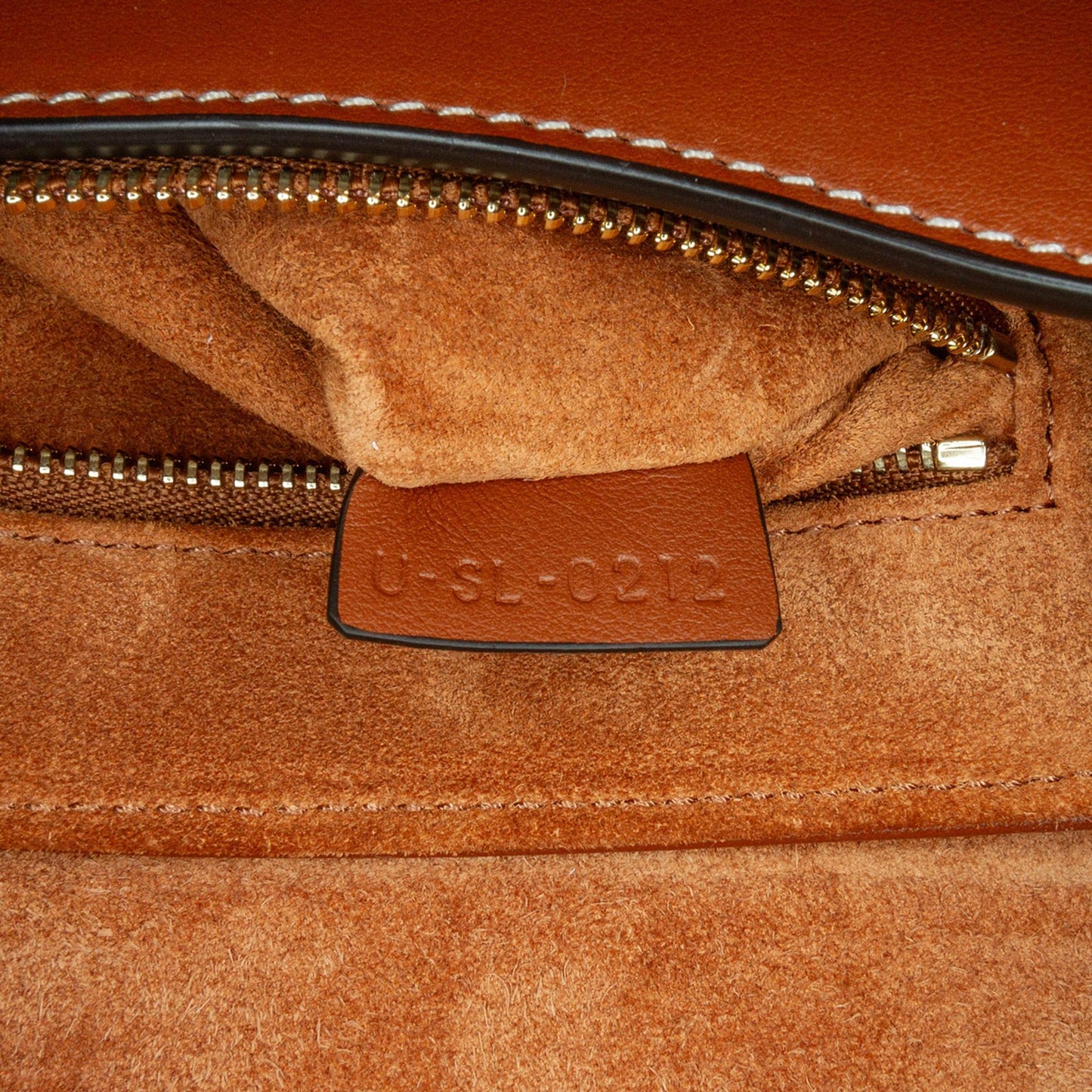 Celine Teen Smooth Calfskin Soft 16 Crossbody (SHG-4I5gKd)