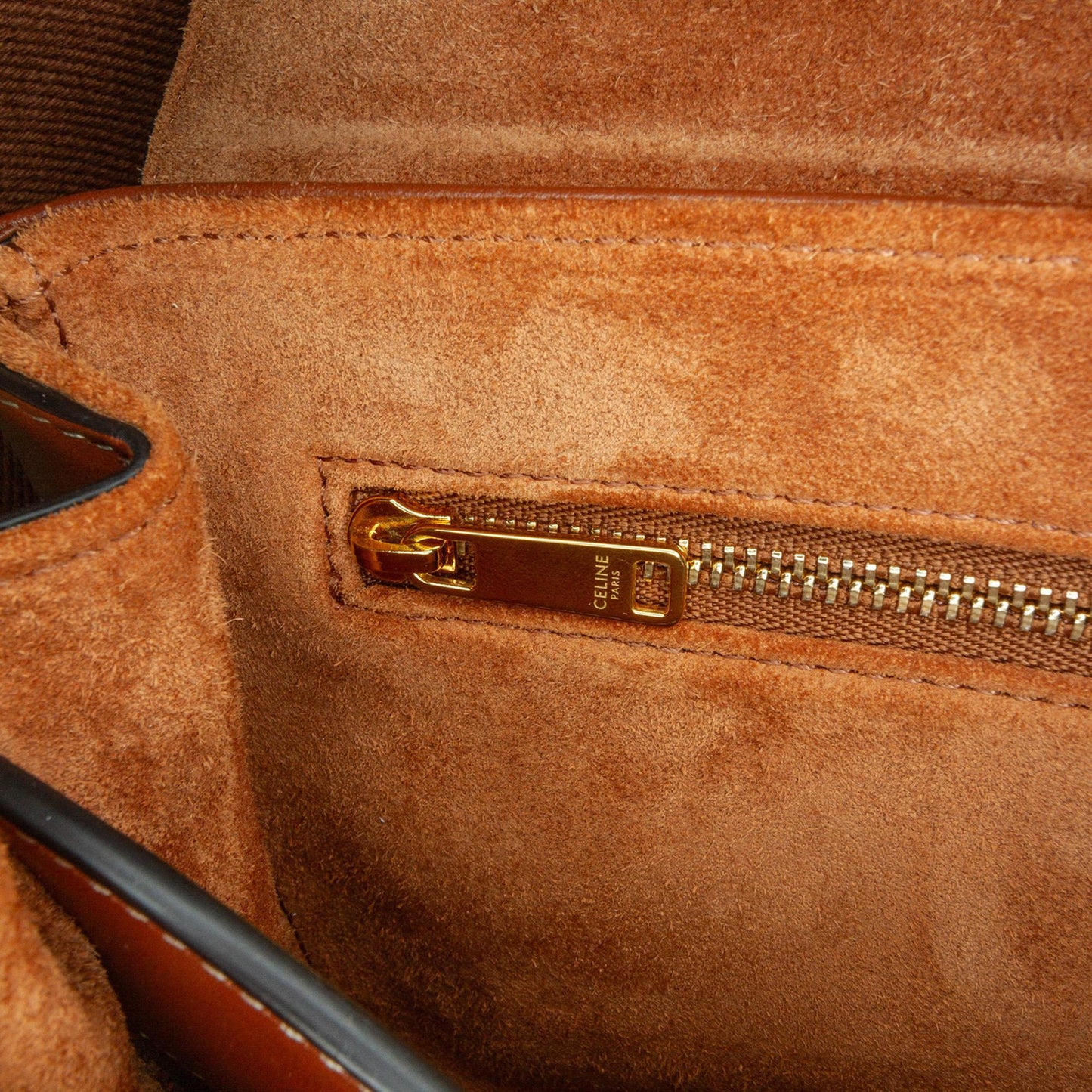 Celine Teen Smooth Calfskin Soft 16 Crossbody (SHG-4I5gKd)