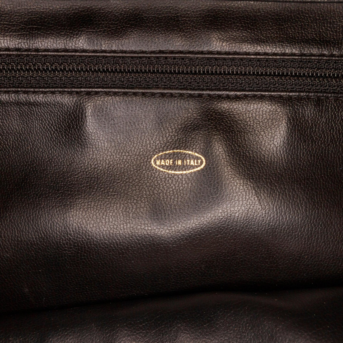 Chanel CC Calfskin Shoulder Bag (SHG-XaxMuh)