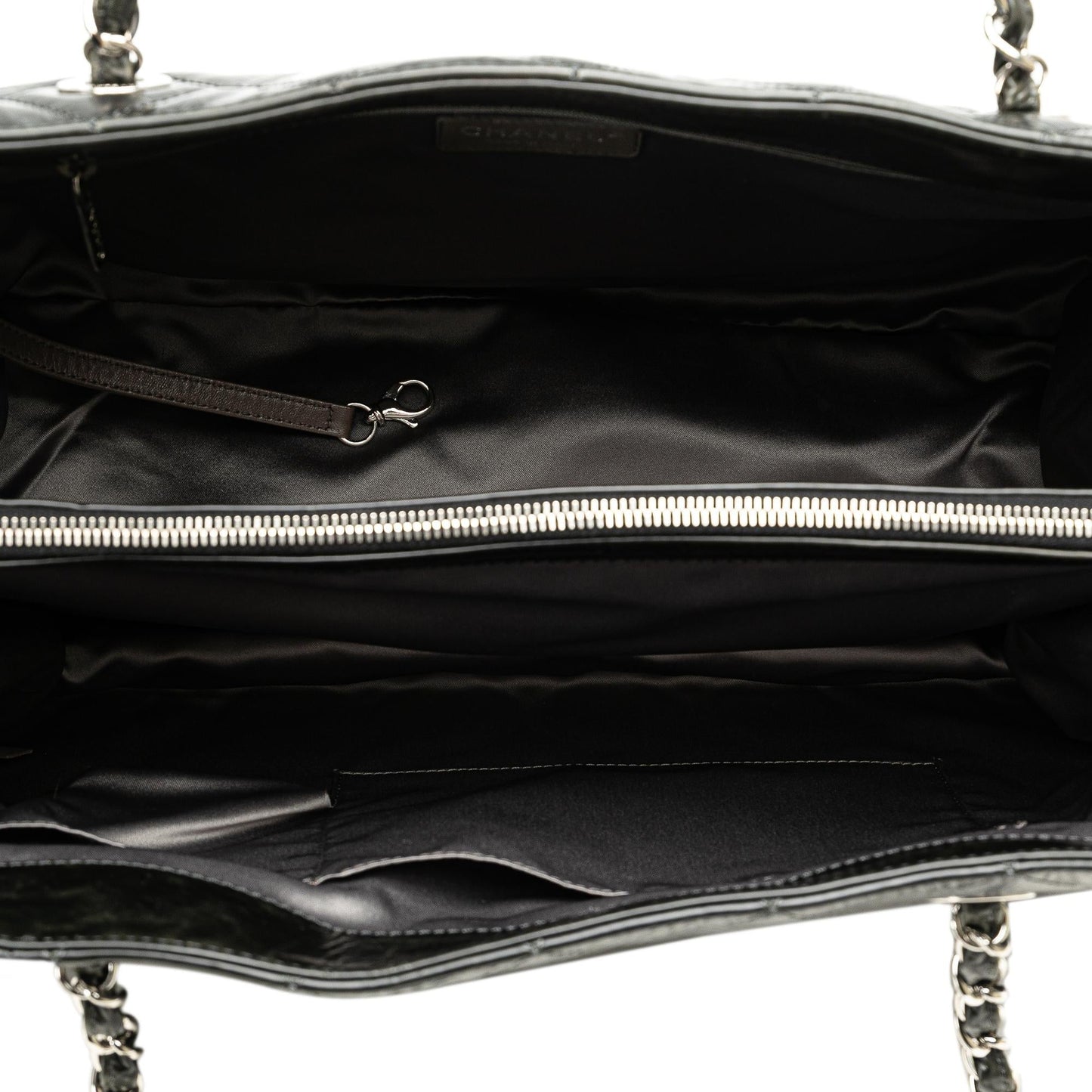Chanel CC Crumpled Calfskin Shopping Tote (SHG-uO1fXX)