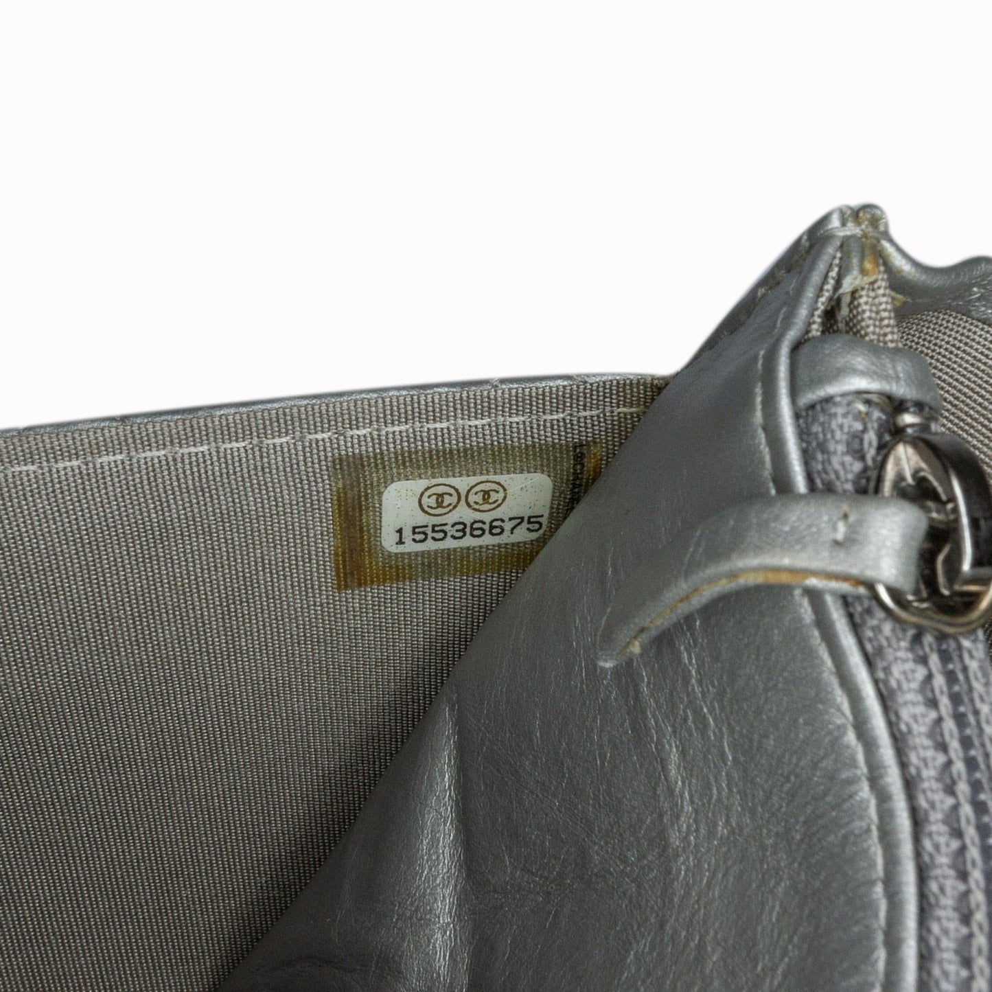 Chanel CC Quilted Aged Calfskin Wallet On Chain (SHG-x0Wgqd)
