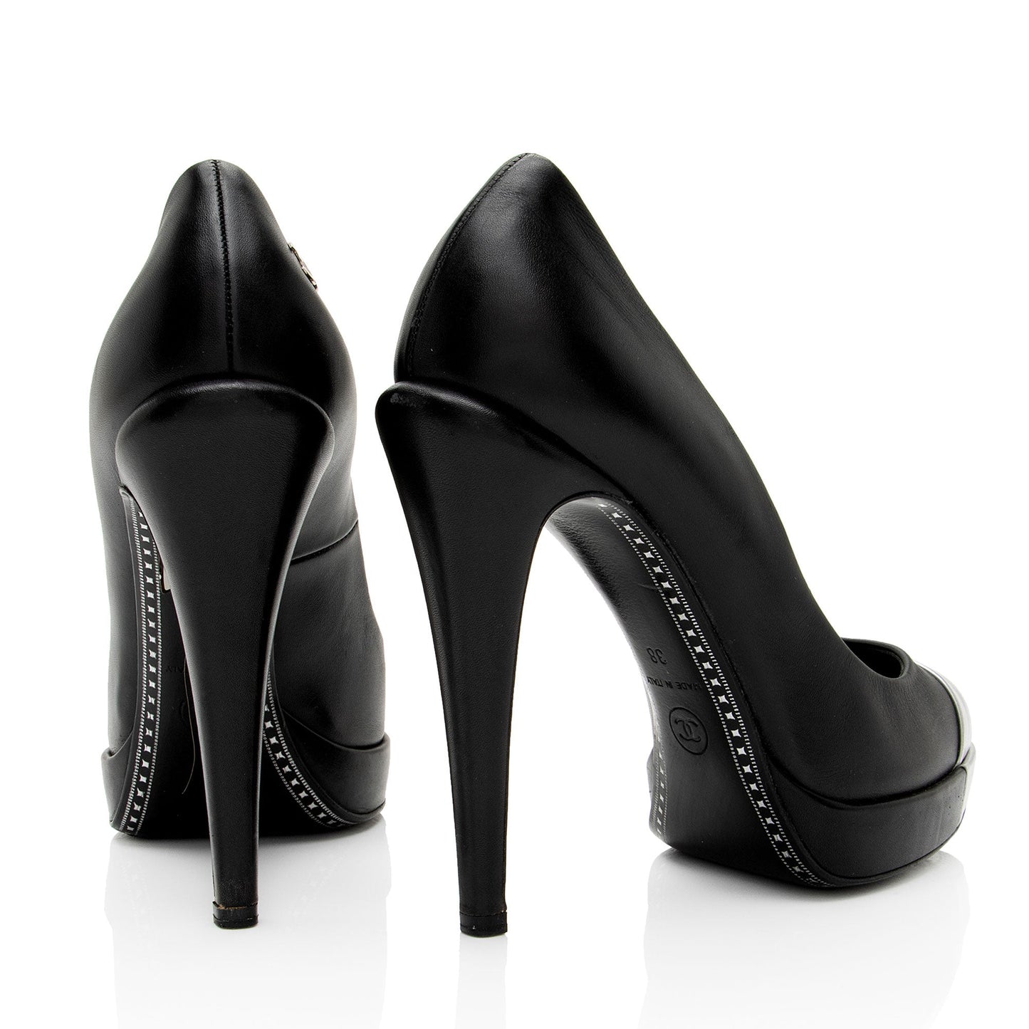 Chanel Calfskin CC Metallic Cap Toe Platform Pumps - Size 8 / 38 (SHF-v5Mlv1)