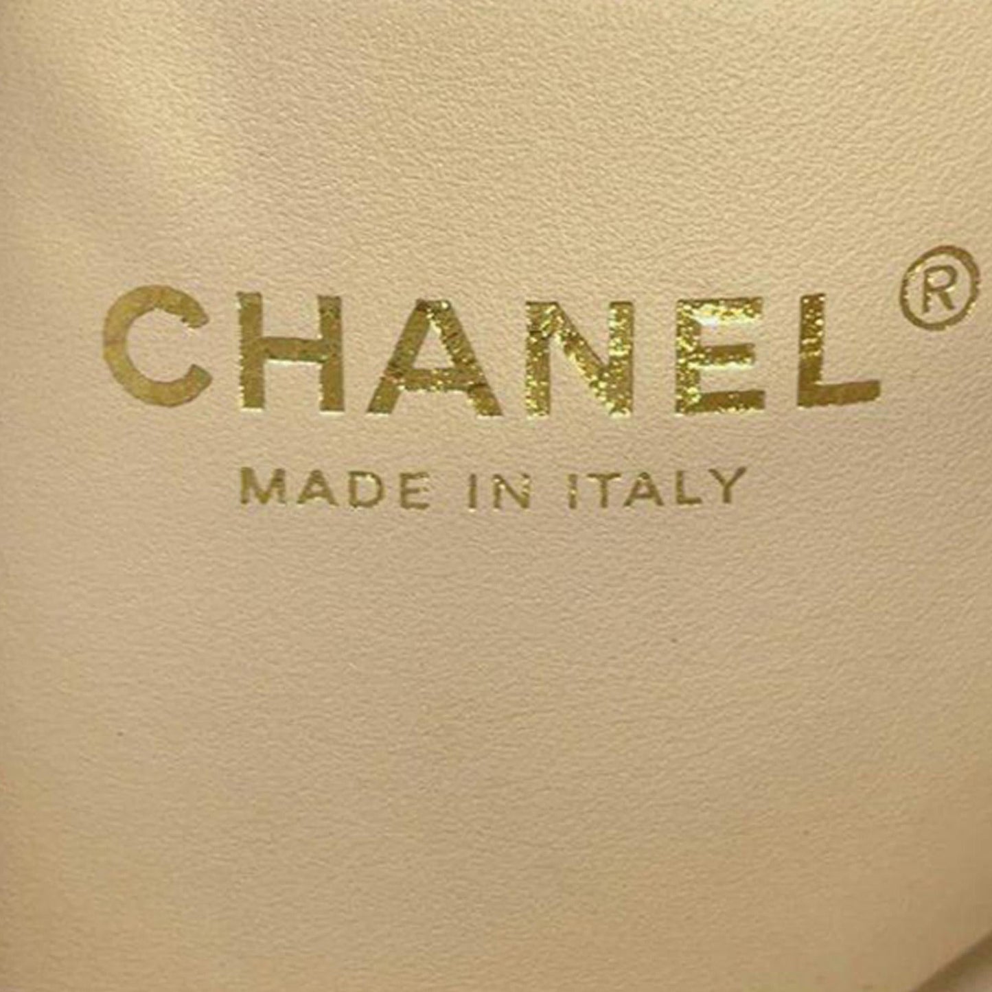 Chanel Calfskin Mini 22 Satchel (SHG-TpGbCT)