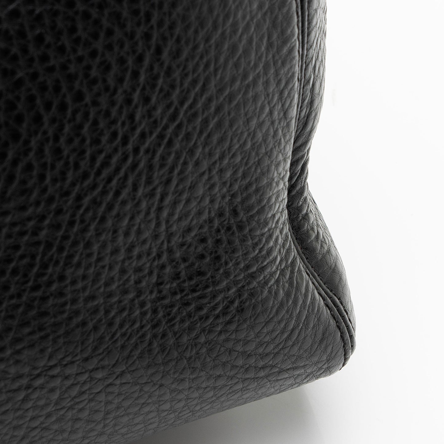 Chanel Caviar Leather Cerf Classic Executive Tote