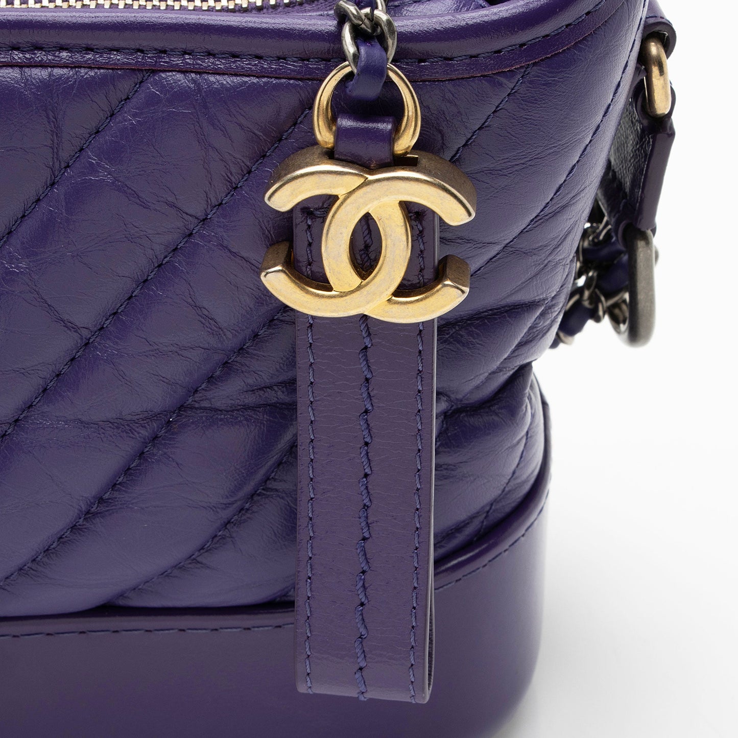 Chanel Chevron Aged Calfskin Gabrielle Small Hobo (SHF-zo17E6)