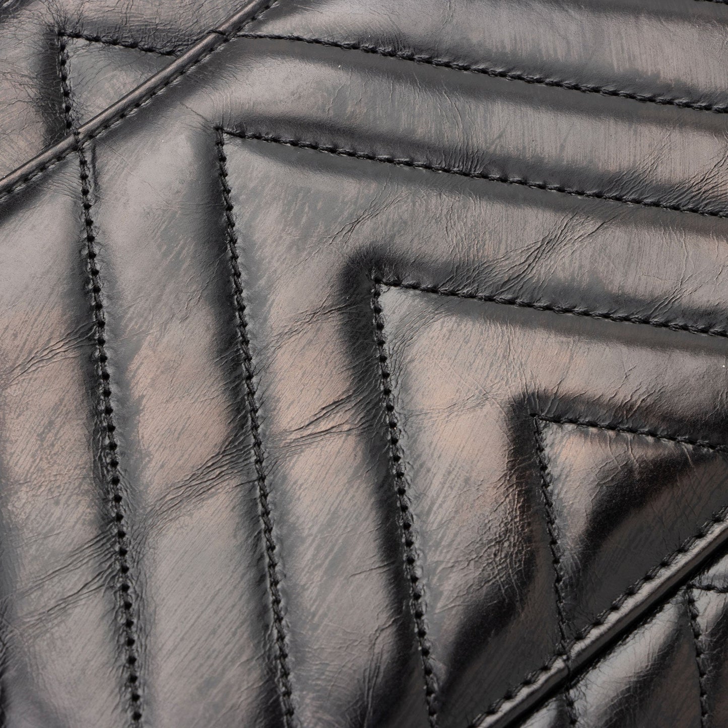Chanel Chevron Calfskin Coco Top Handle Medium Flap Bag (SHF-ZMgzVP)