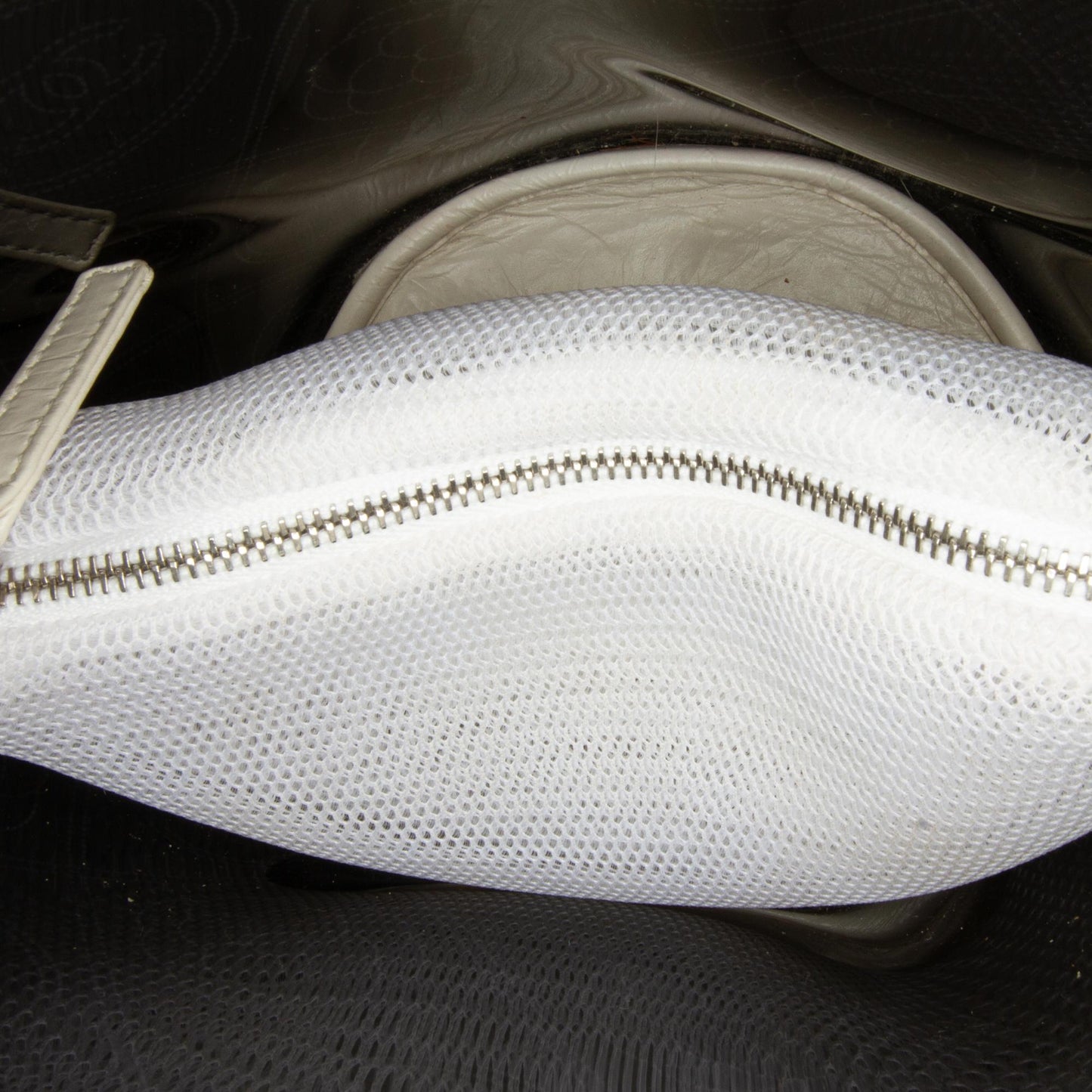Chanel Crumpled Calfskin PVC Camellia Bucket (SHG-W4bgBM)