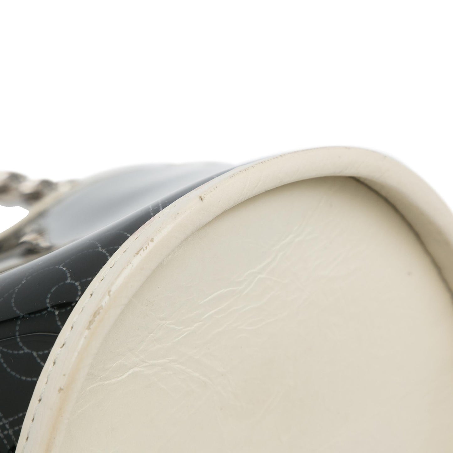 Chanel Crumpled Calfskin PVC Camellia Bucket (SHG-Z2KcYy)