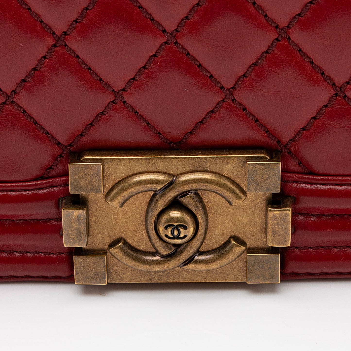 Chanel Glazed Calfskin Large Boy Bag (SHF-mCspEX)