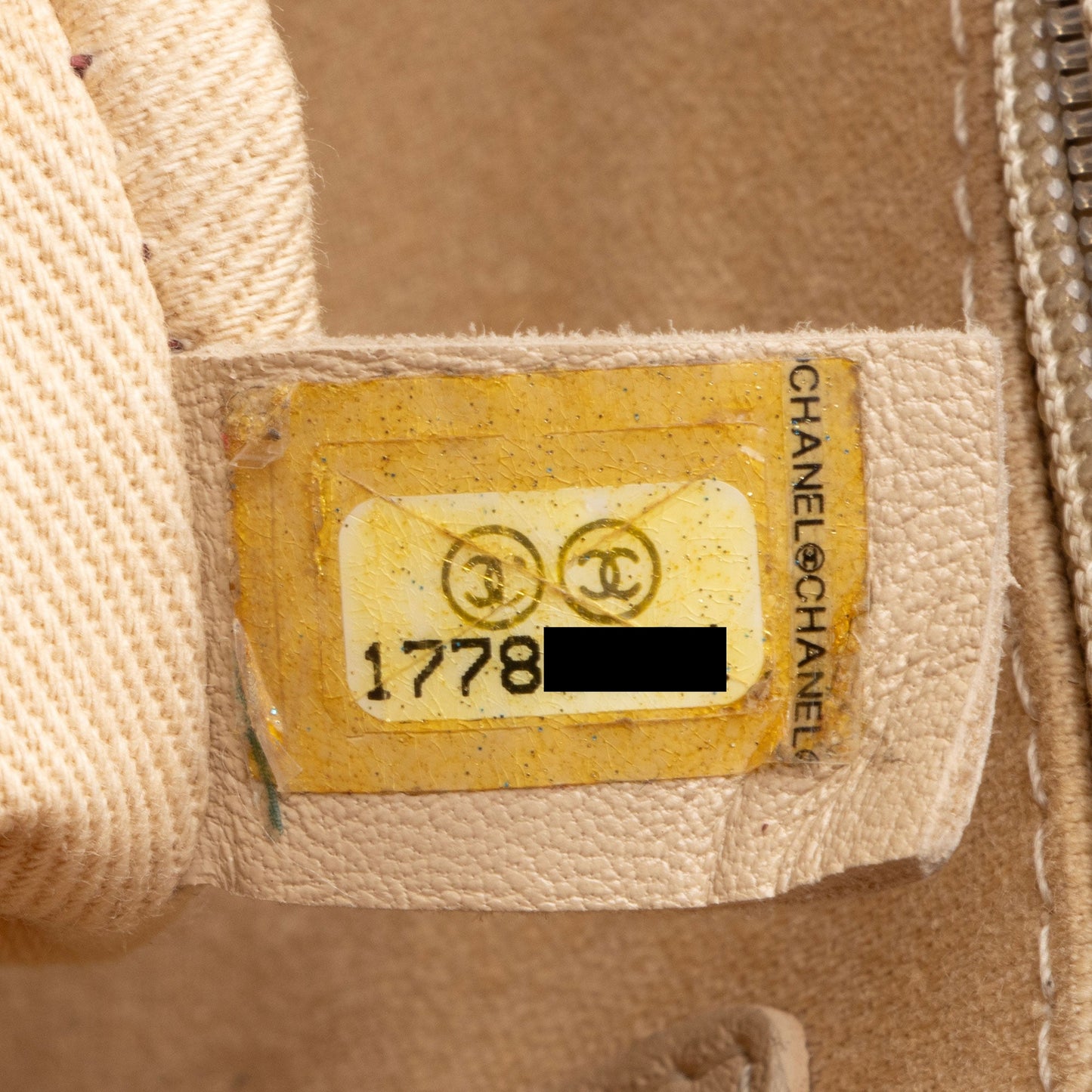 Chanel Glazed Calfskin Large Boy Bag (SHF-mCspEX)